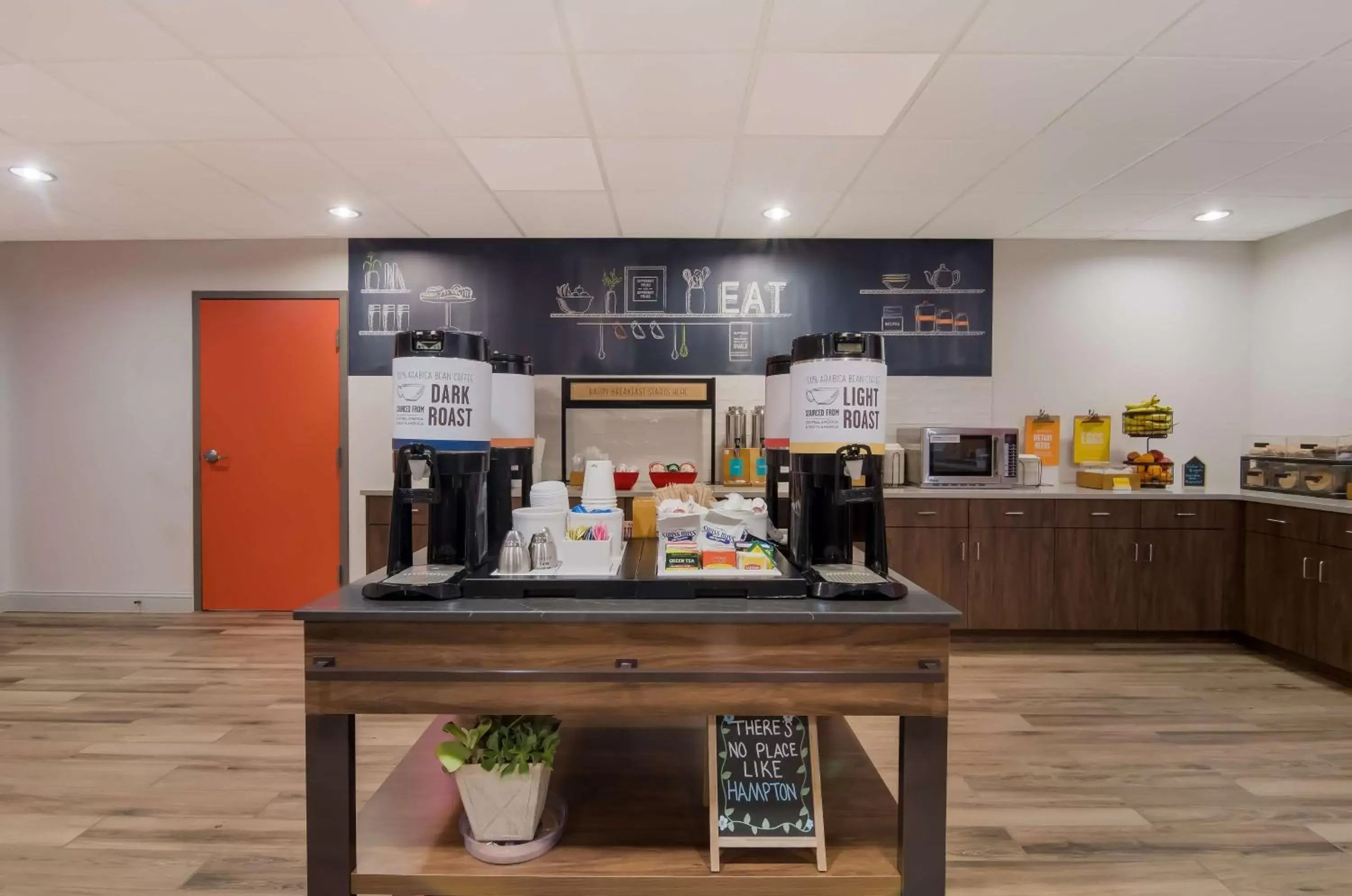 Breakfast in Hampton Inn Wilson Downtown Breakfast in Hampton Inn Wilson Downtown