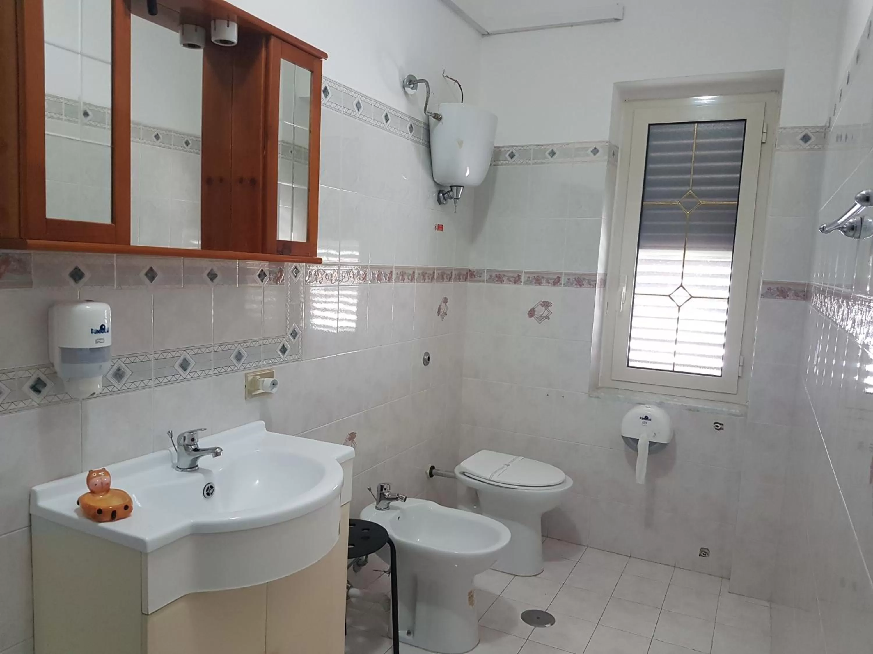 Bathroom in B&B Magna Grecia