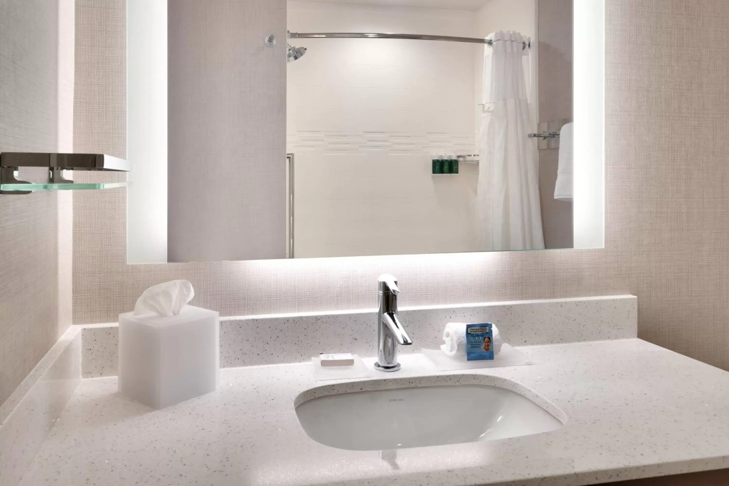 Bathroom in Residence Inn by Marriott Phoenix West/Avondale