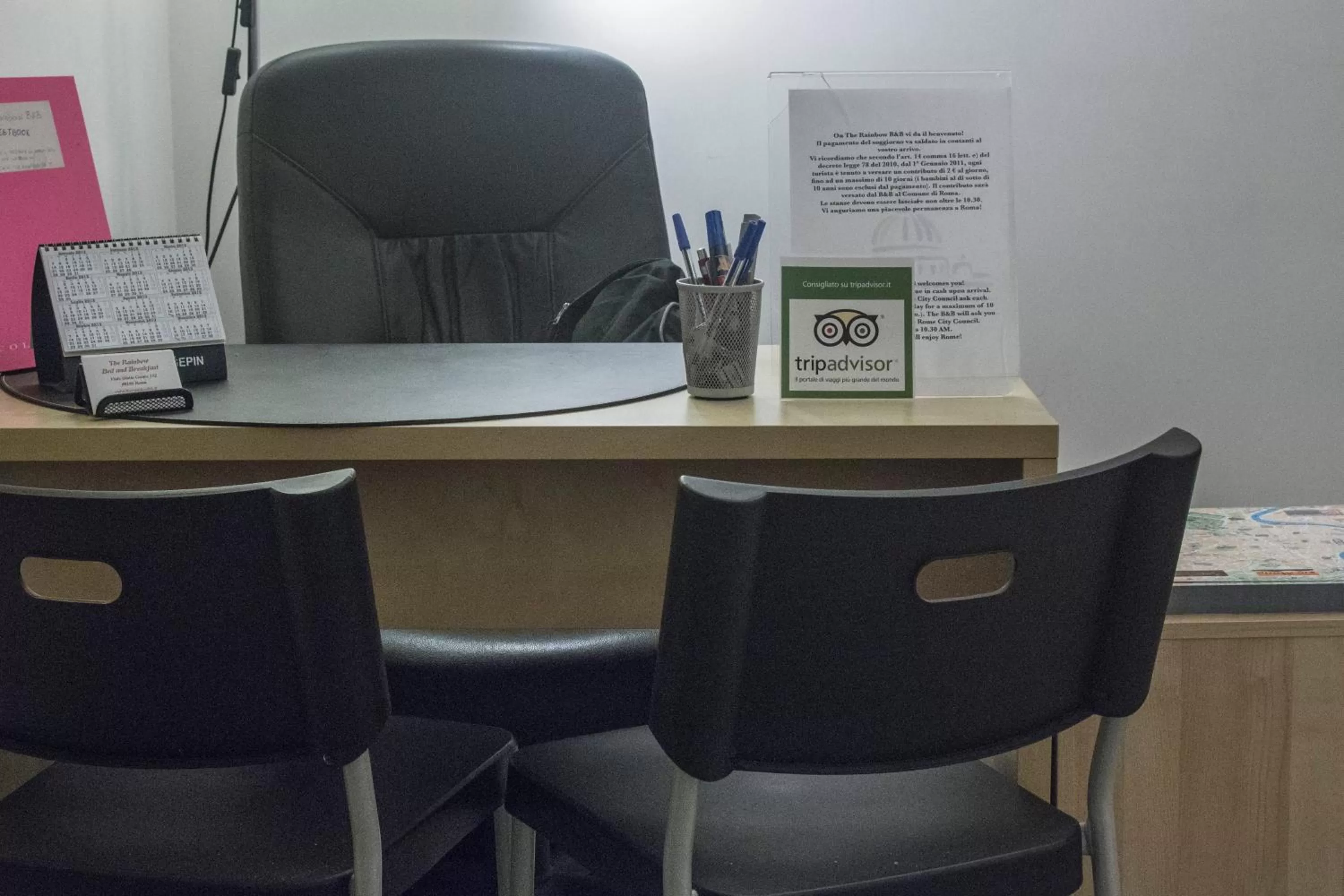 Lobby or reception in On The Rainbow B&B