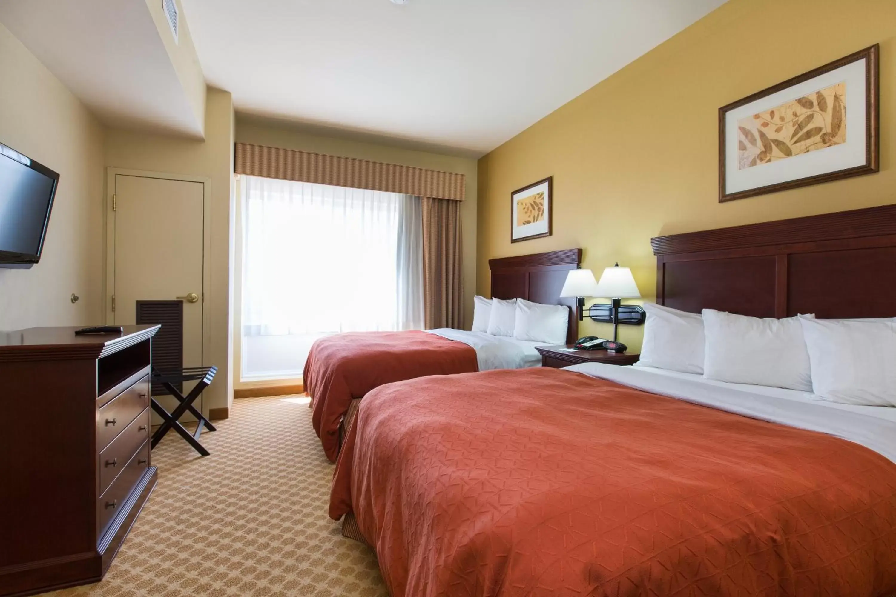 Bedroom, Bed in Country Inn & Suites by Radisson, Goodlettsville, TN