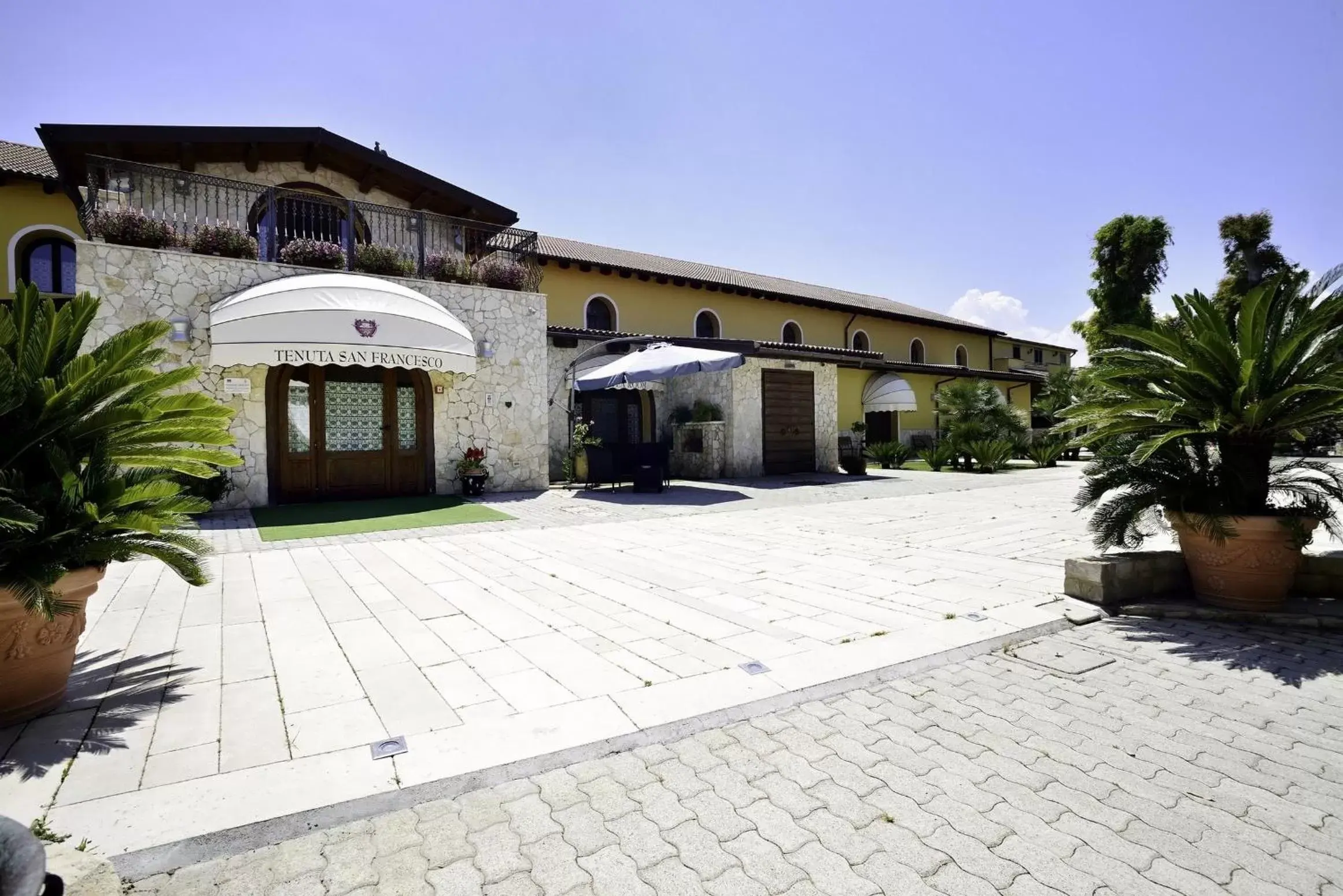 Facade/entrance, Property Building in Hotel Tenuta San Francesco