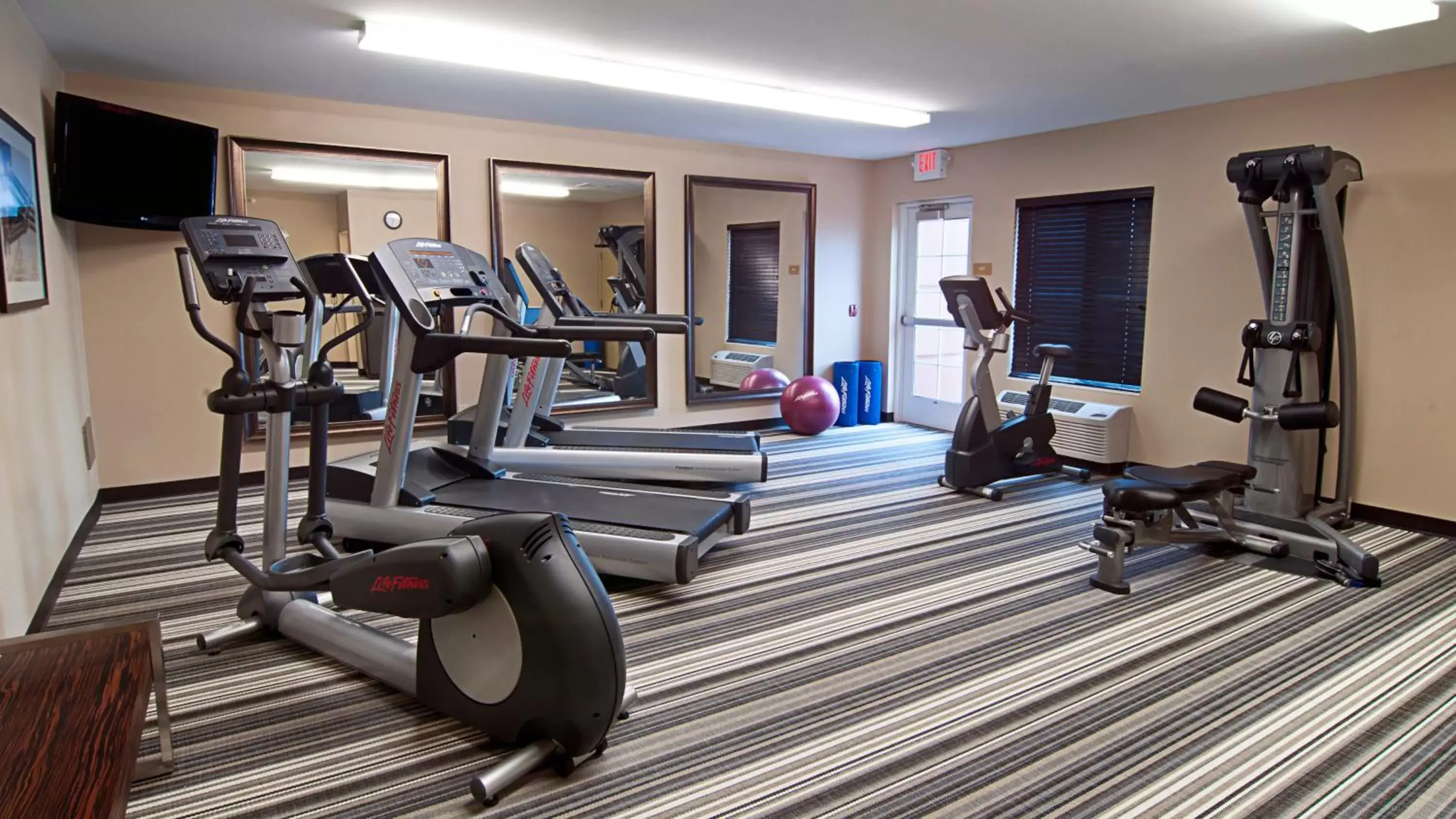 Fitness centre/facilities, Fitness Center/Facilities in Candlewood Suites Sioux Falls, an IHG Hotel