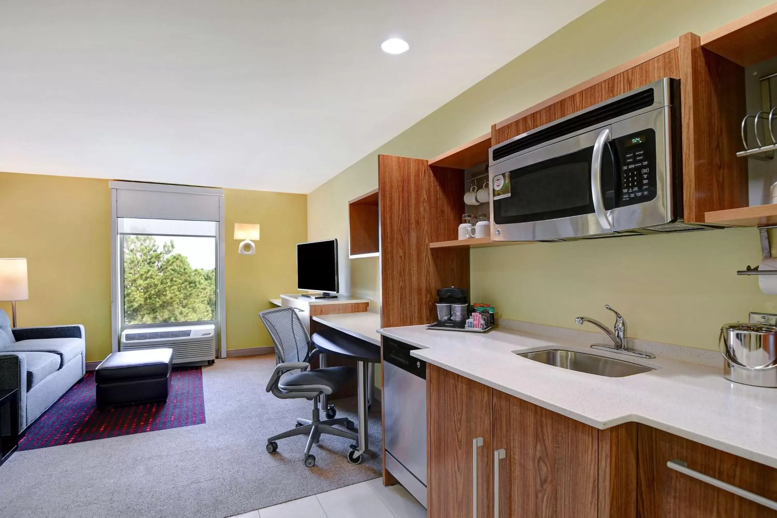 Bedroom, Kitchen/Kitchenette in Home2Suites by Hilton Augusta