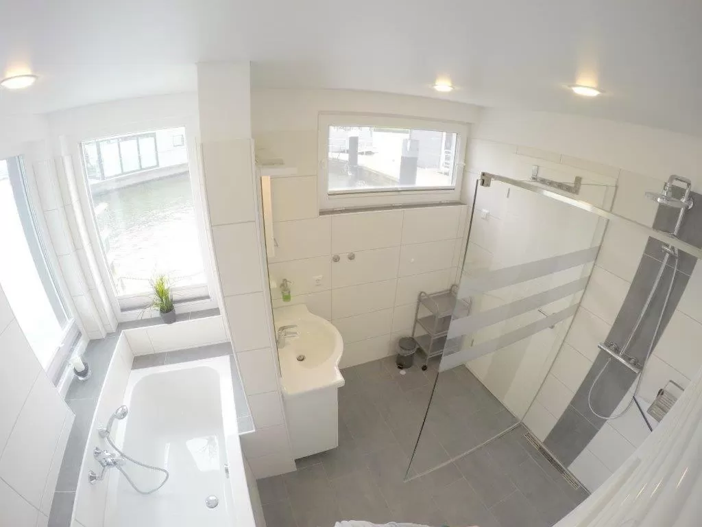 Bathroom in Schwimmende Häuser im BALTIC SEA RESORT