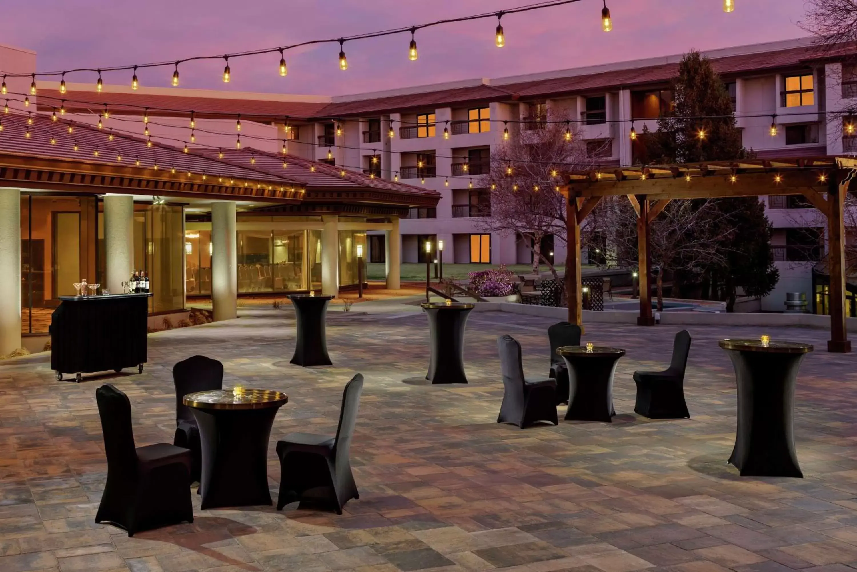Patio, Restaurant/Places to Eat in DoubleTree by Hilton Colorado Springs