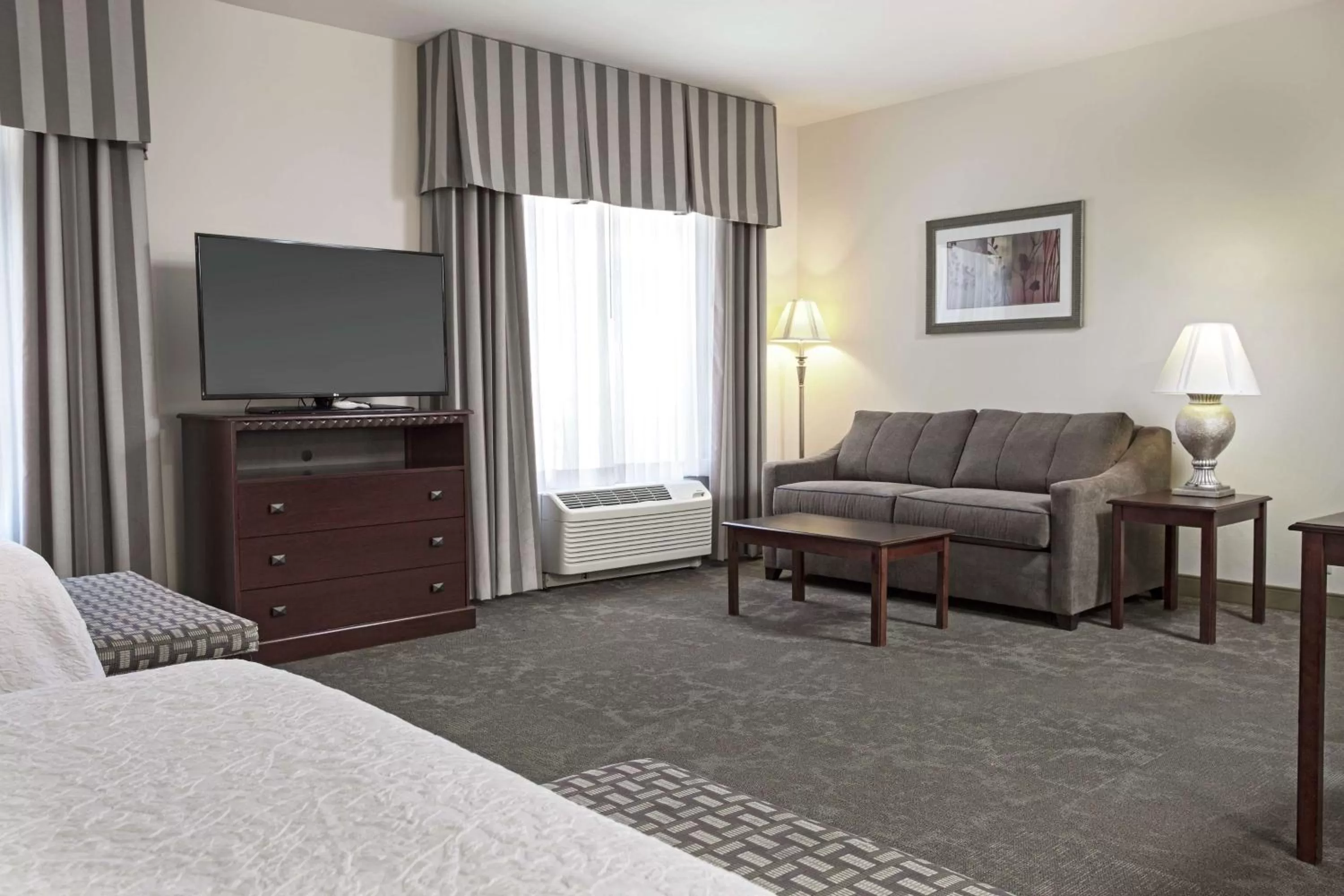 Bedroom, Bed in Hampton Inn & Suites Prescott Valley