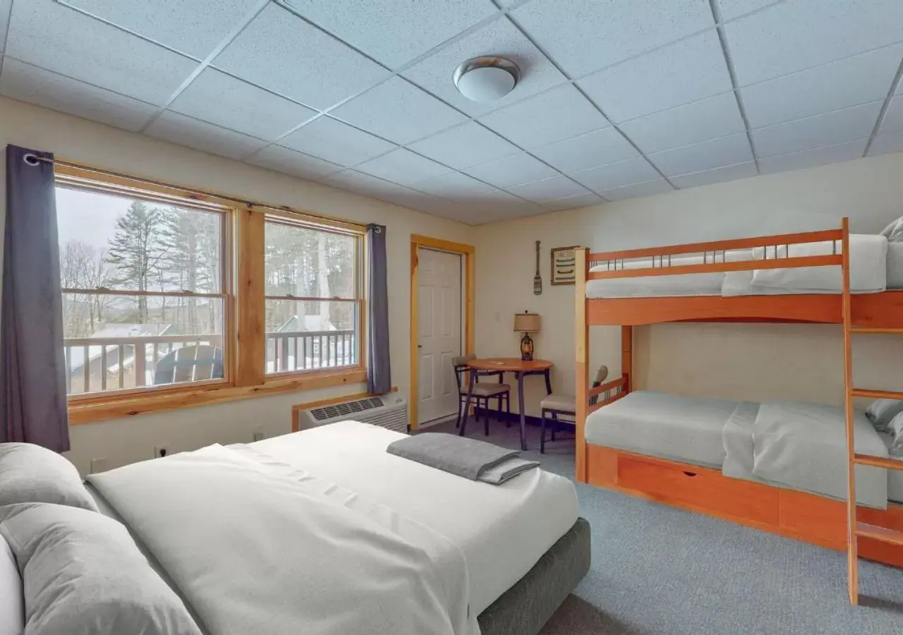 Bedroom, Bunk Bed in Lodge at Schroon Lake