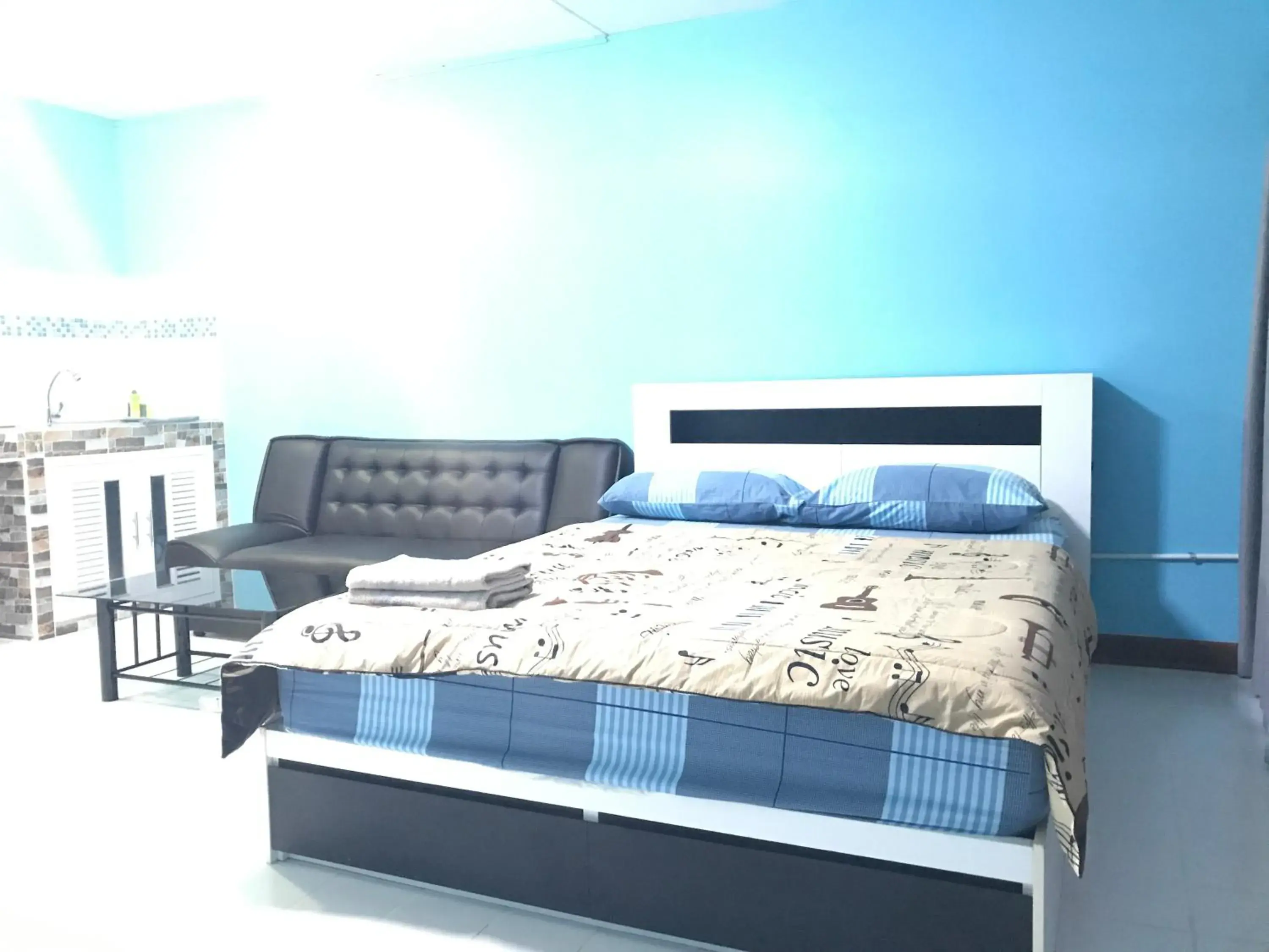 Bedroom, Bed in Muangthongthani Rental/Khun Dan
