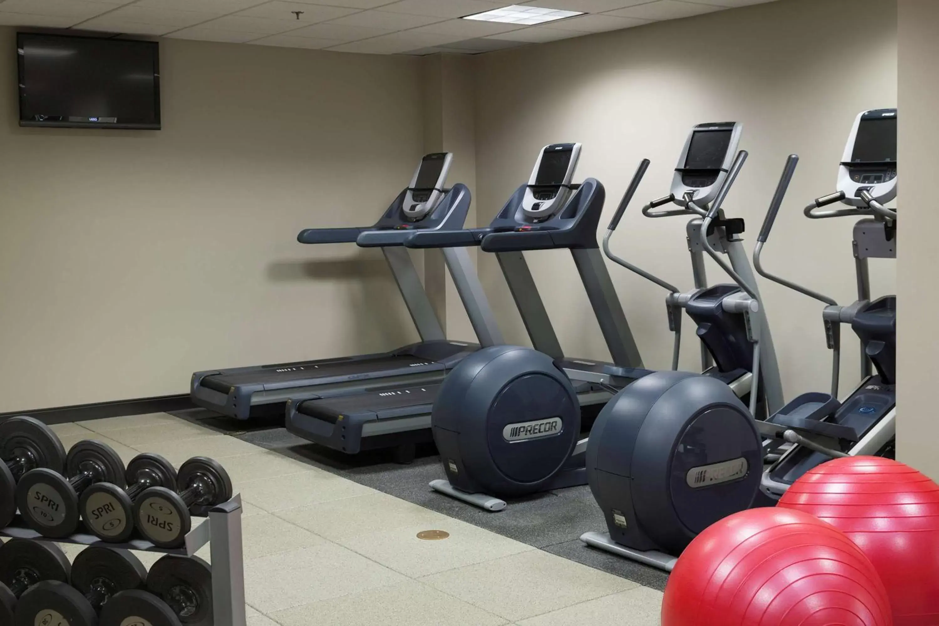 Fitness centre/facilities, Fitness Center/Facilities in Doubletree by Hilton Hotel Williamsburg