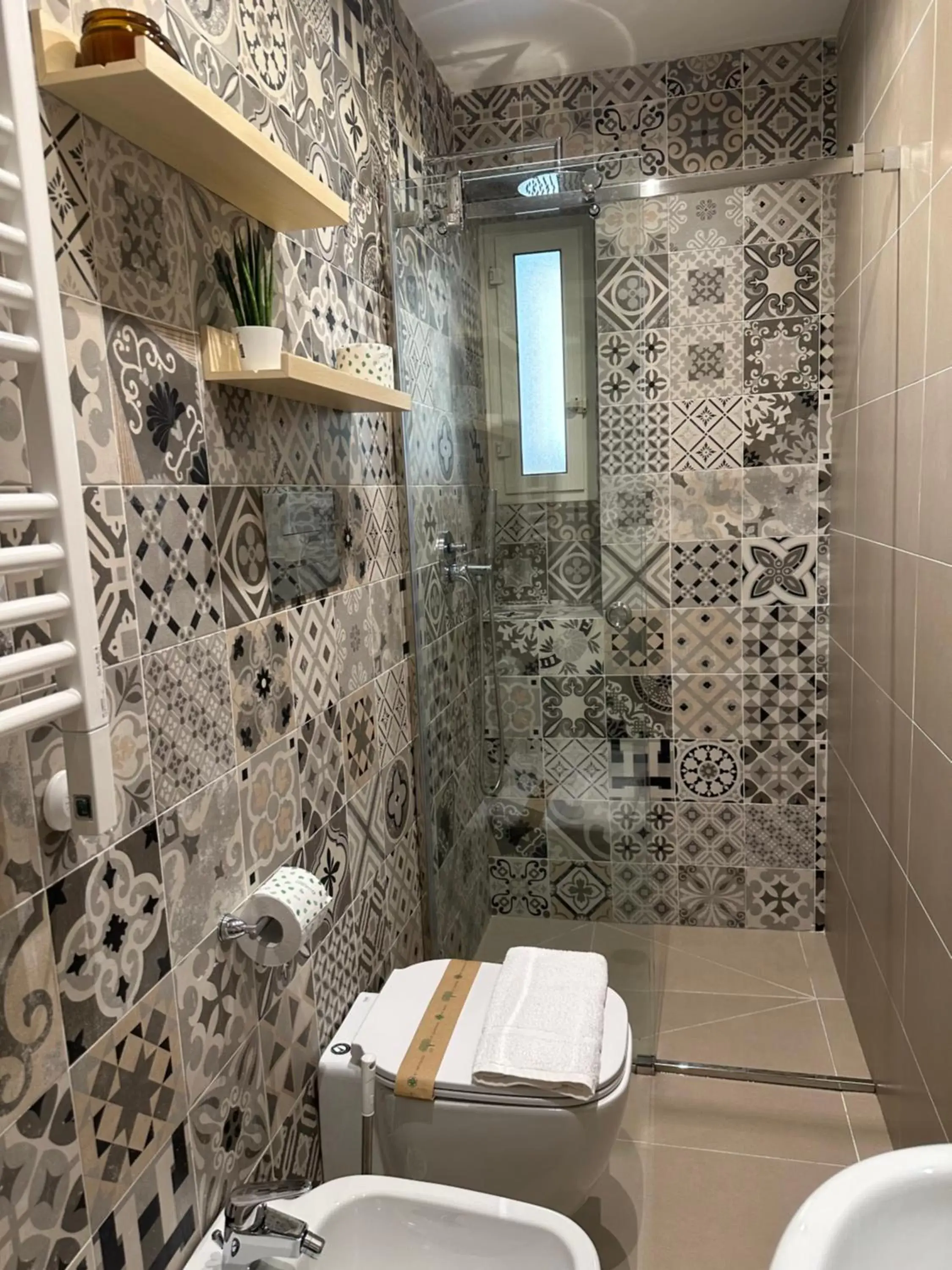 Shower, Bathroom in B&B Scarlatti 60