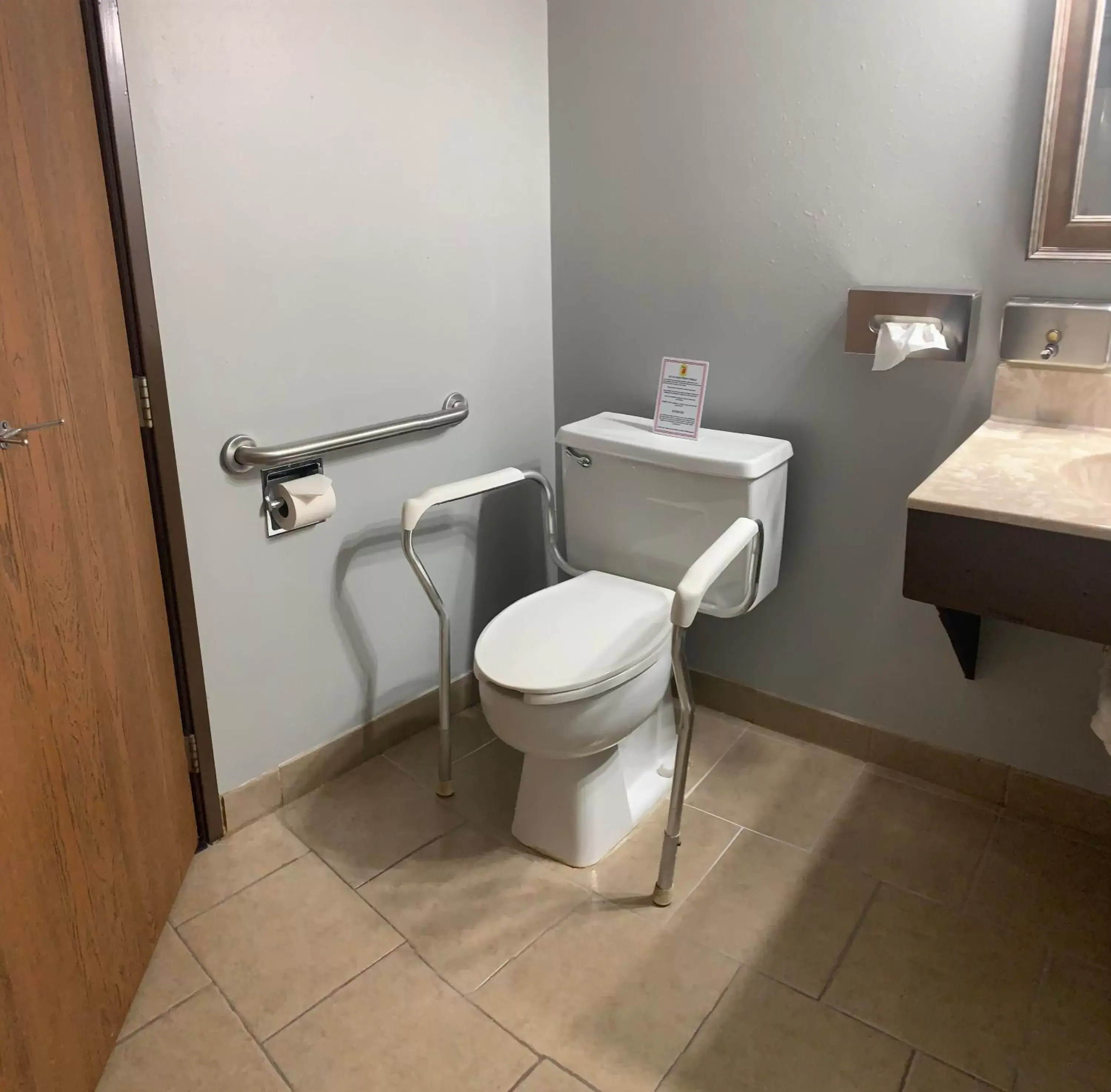 Bathroom in Super 8 by Wyndham Emporia