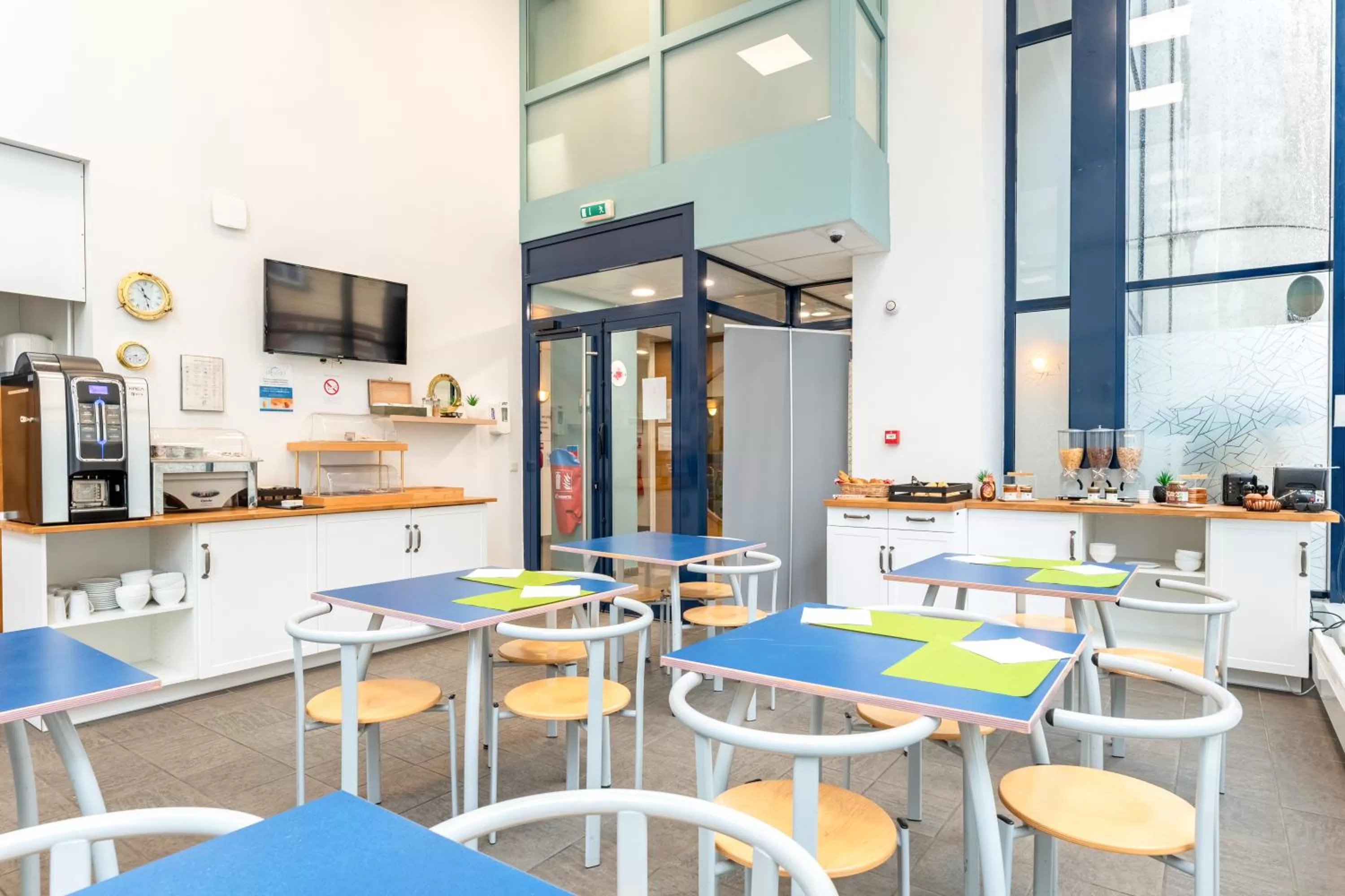 Breakfast in Zenitude Hôtel-Résidences Le Havre Centre