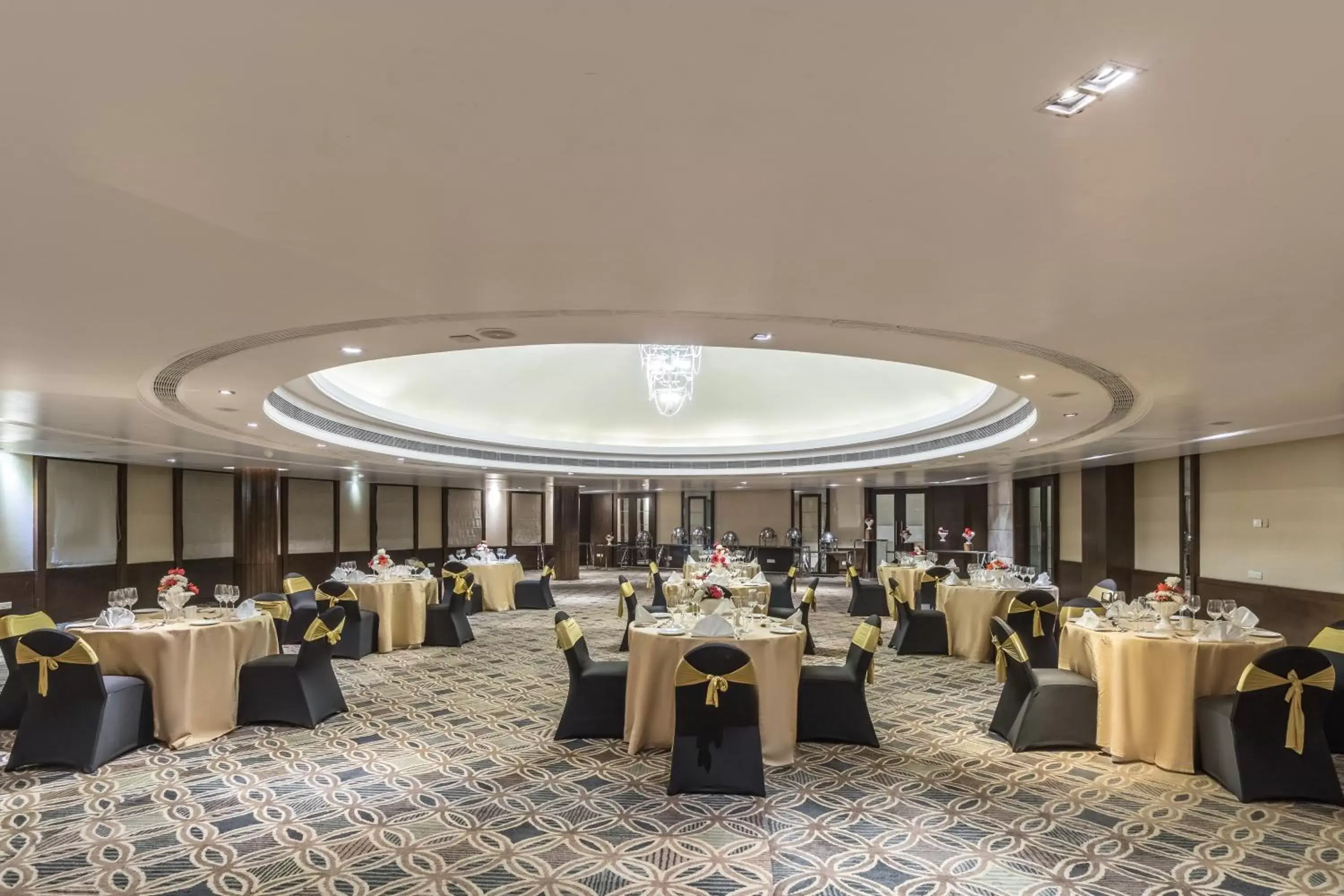 Business facilities, Banquet Facilities in Golden Tulip Chandigarh, Panchkula