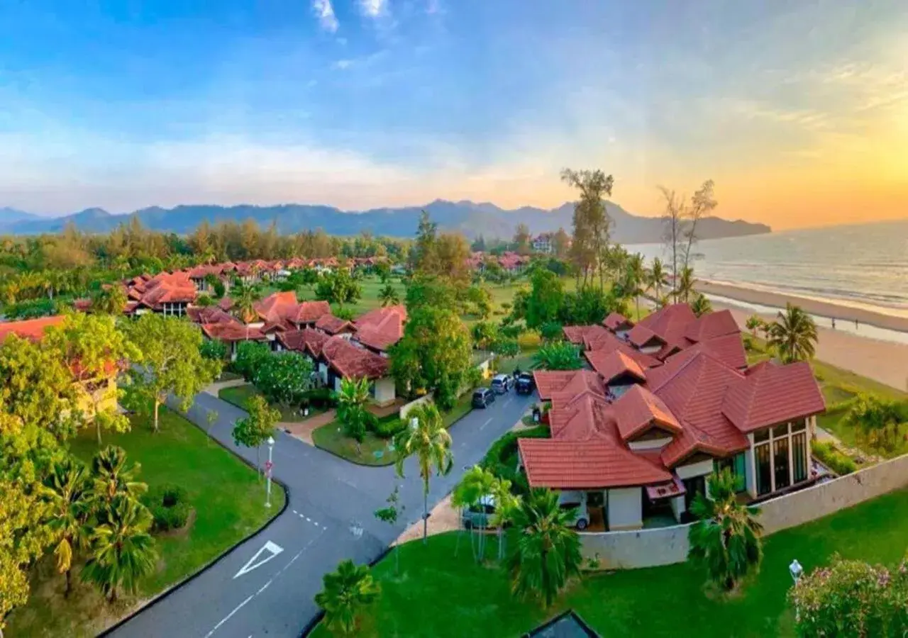 Property building, Bird's-eye View in Borneo Beach Villas