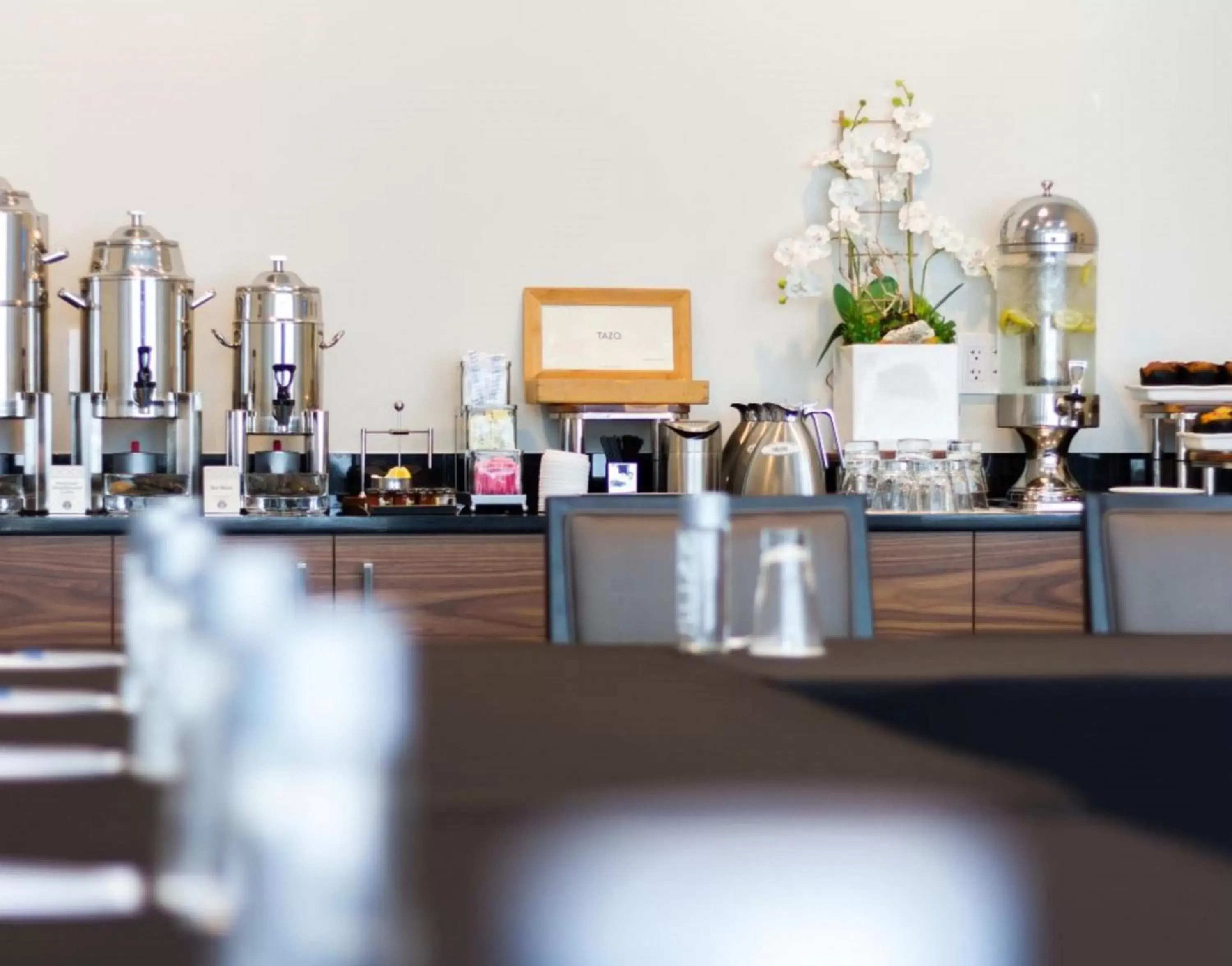 Coffee/tea facilities, Restaurant/Places to Eat in Hotel Vinache Coffee/tea facilities, Restaurant/Places to Eat in Hotel Vinache