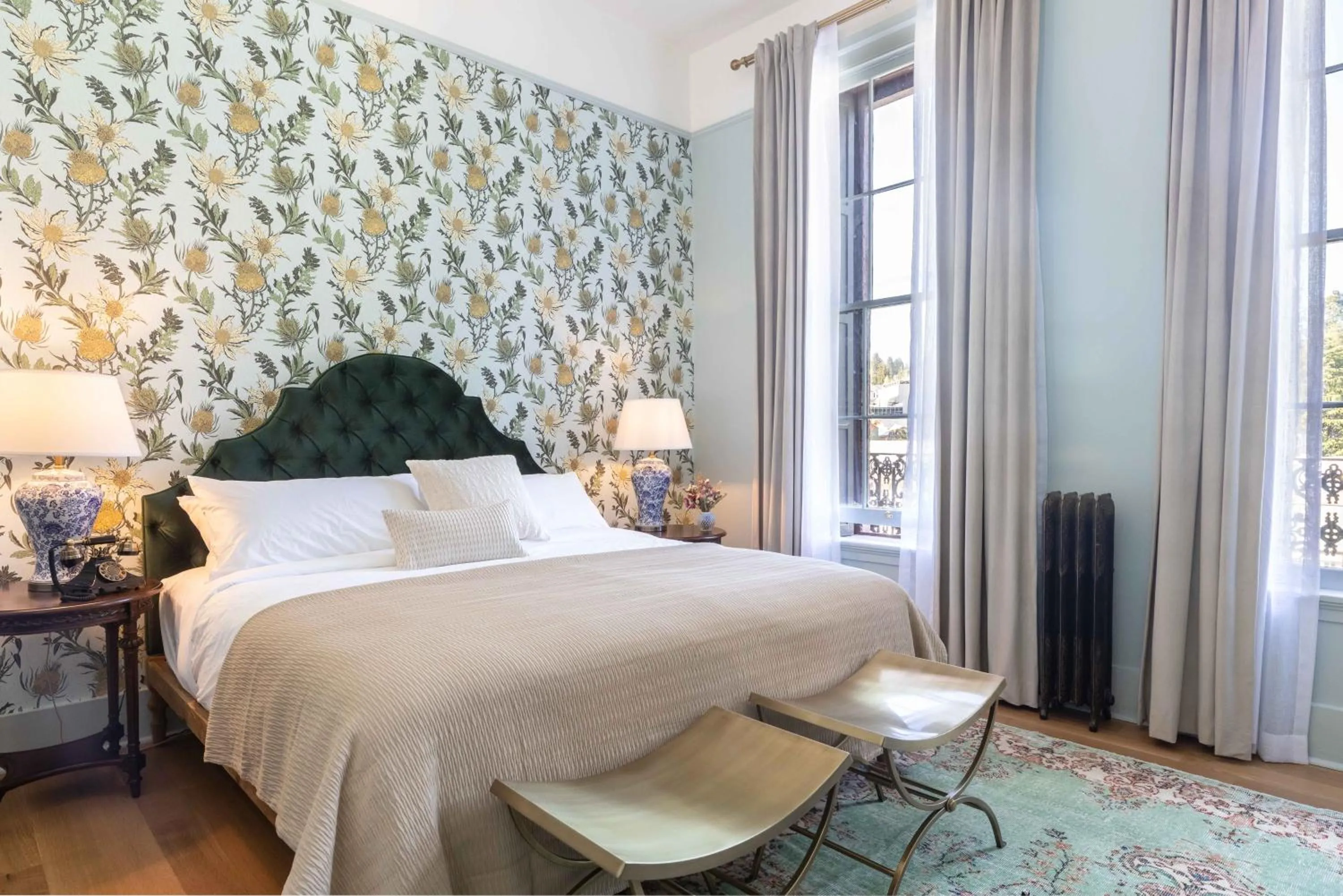 Bed in National Exchange Hotel