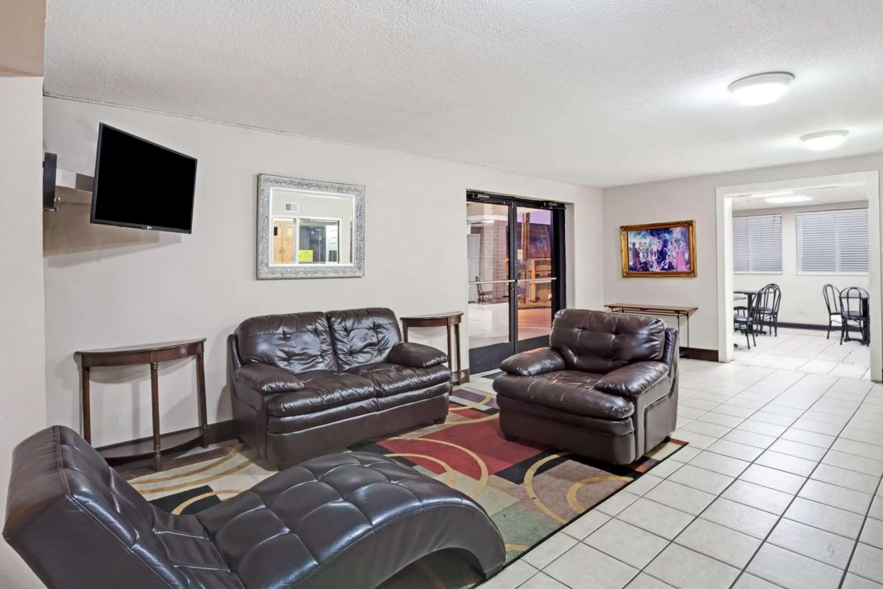 Lobby or reception, Seating Area in Super 8 by Wyndham Nashville/ Dntn/ Opryland Area