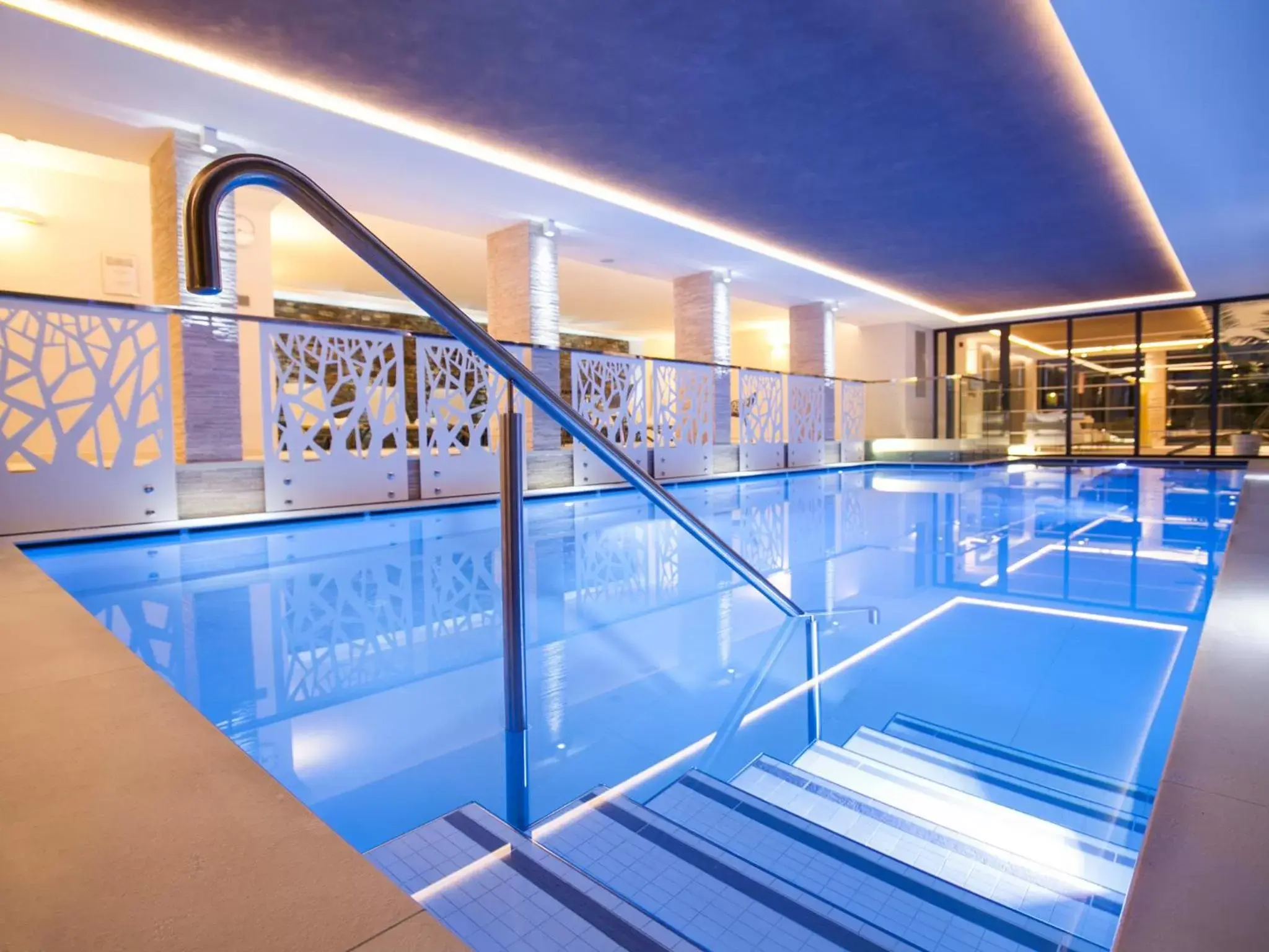 Swimming Pool in Hotel Europeo Alpine Charme & Wellness