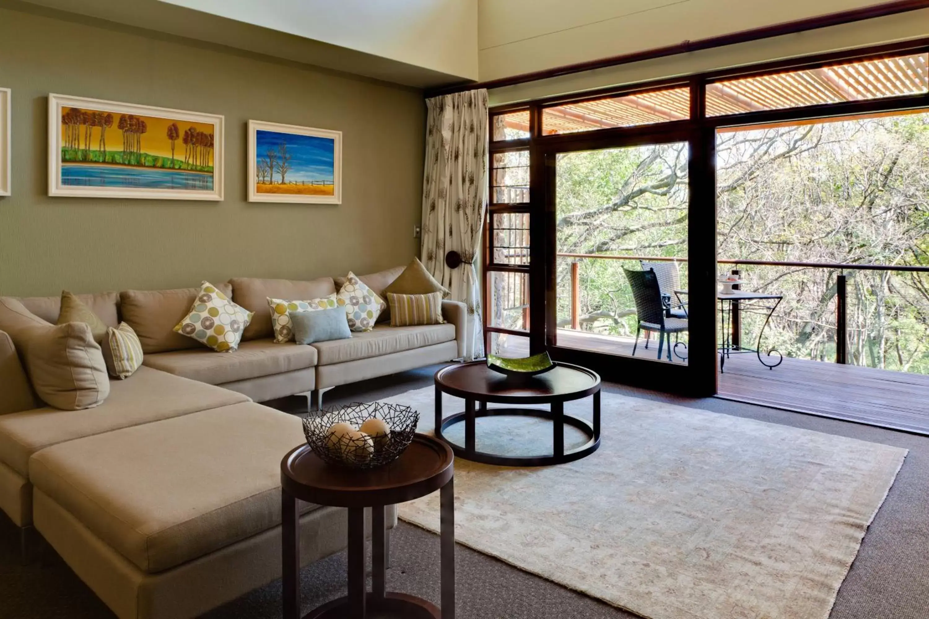 Photo of the whole room, Seating Area in Irene Country Lodge, Autograph Collection