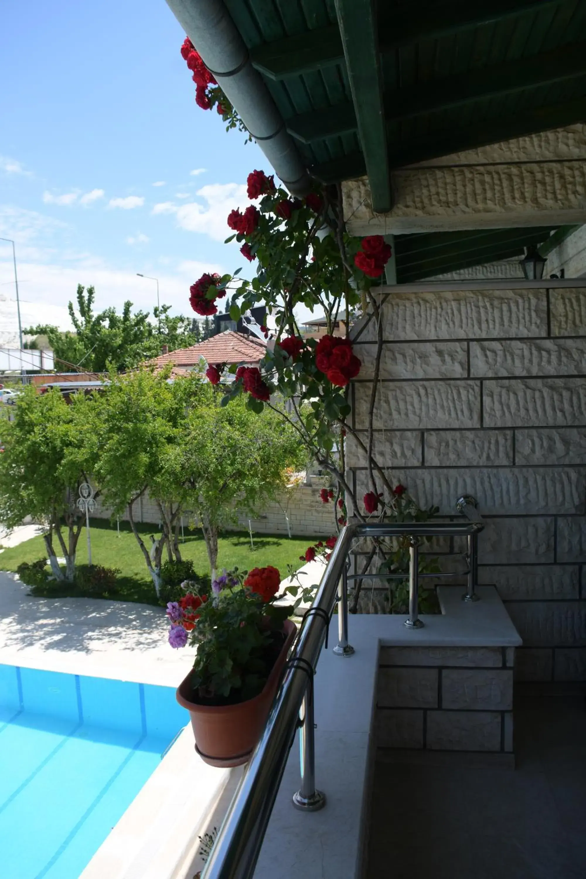 Balcony/Terrace, Swimming Pool in Hotel HAL-TUR