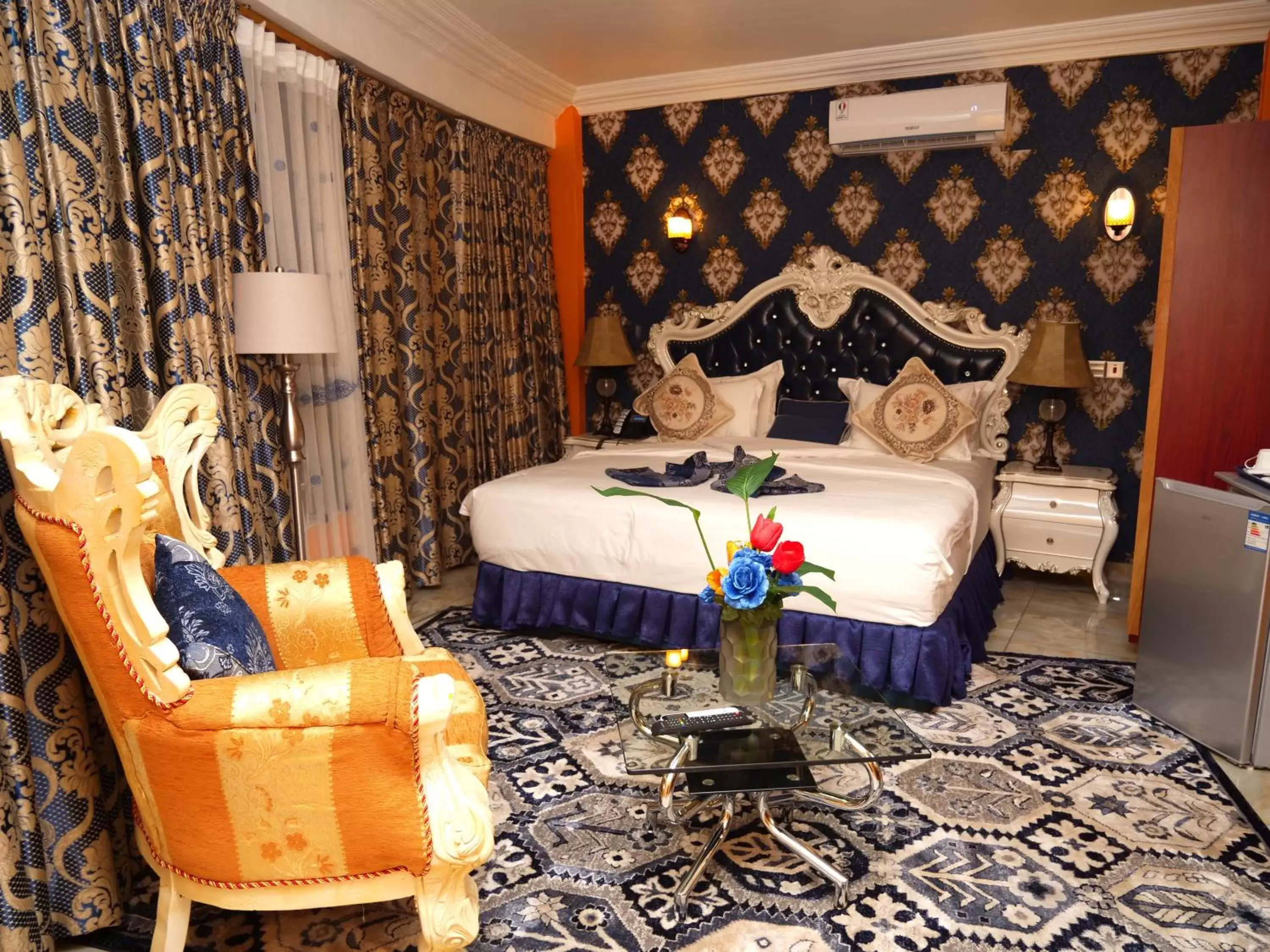 Bed in Marriot Metropolitan Hotel Bed in Marriot Metropolitan Hotel