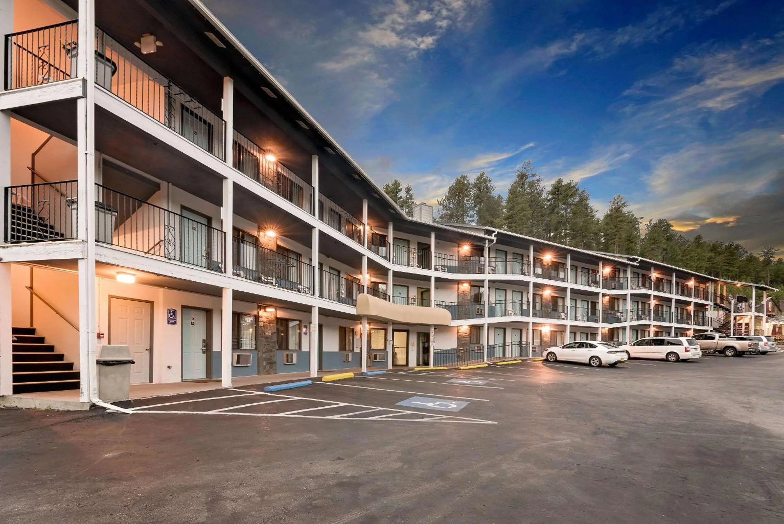 Property building in Super 8 by Wyndham Keystone/Mt. Rushmore