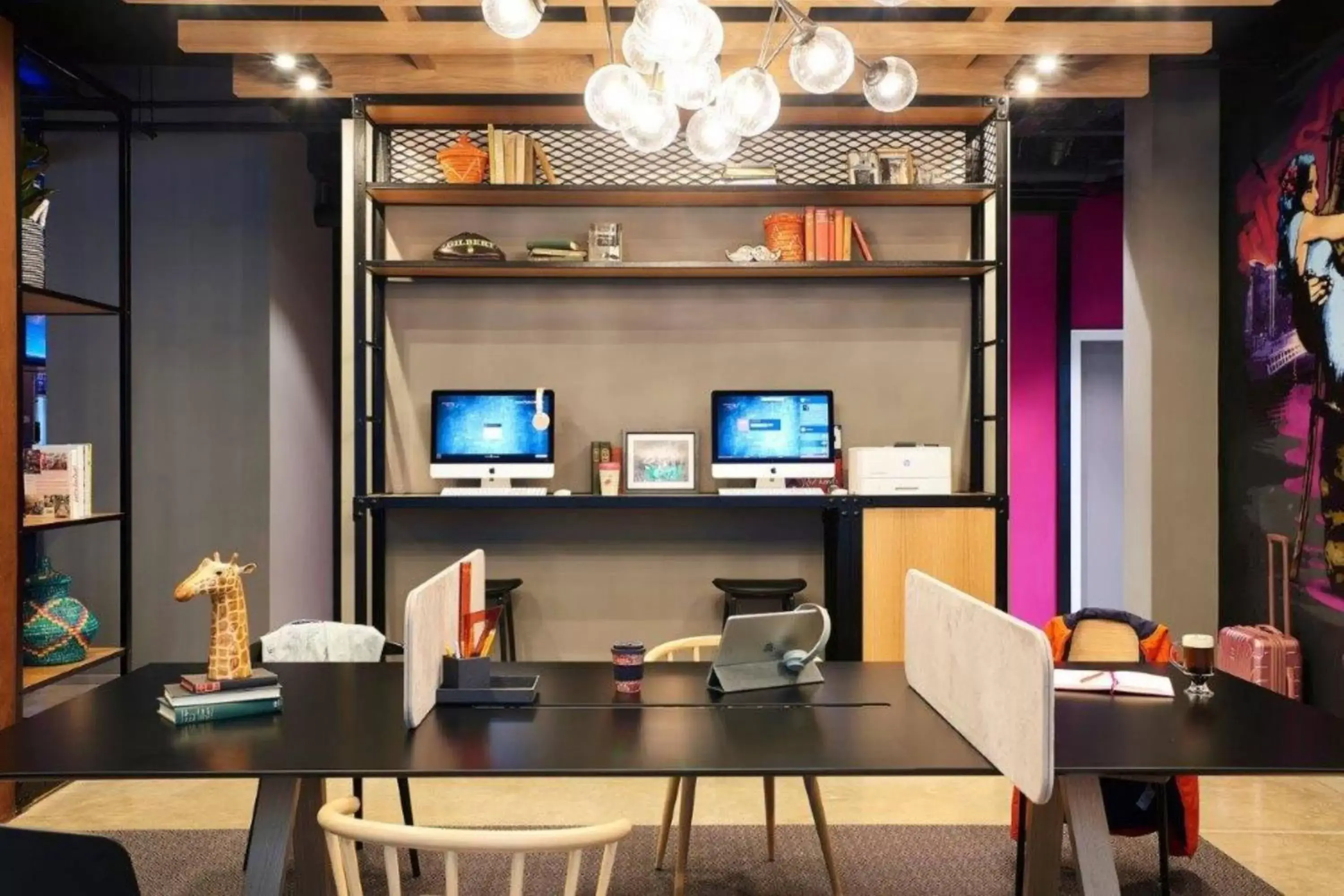 Business facilities in Moxy Dublin City