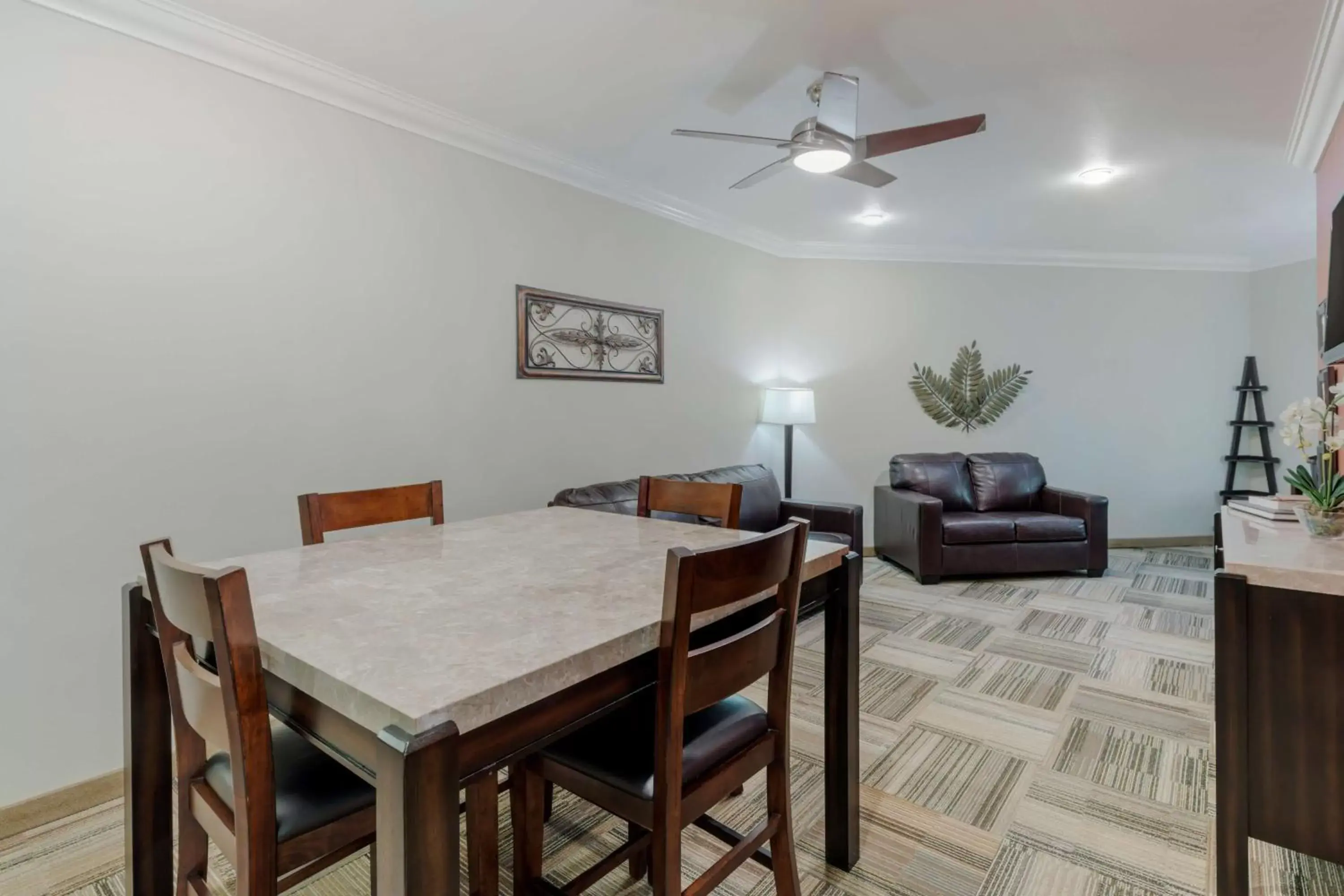 Bedroom, Dining Area in Best Western Plus Loveland Inn