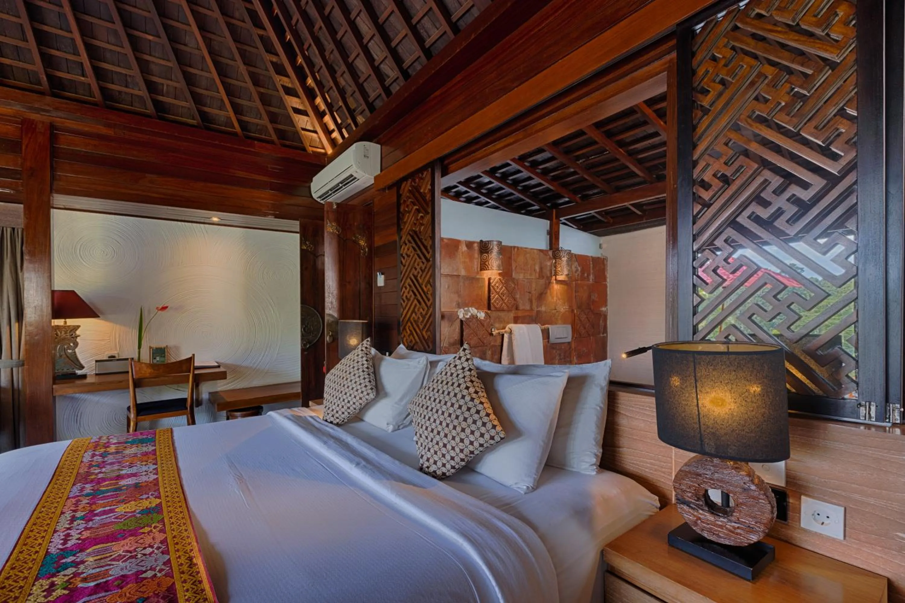 Seating area, Bed in Black Penny Villas Ubud