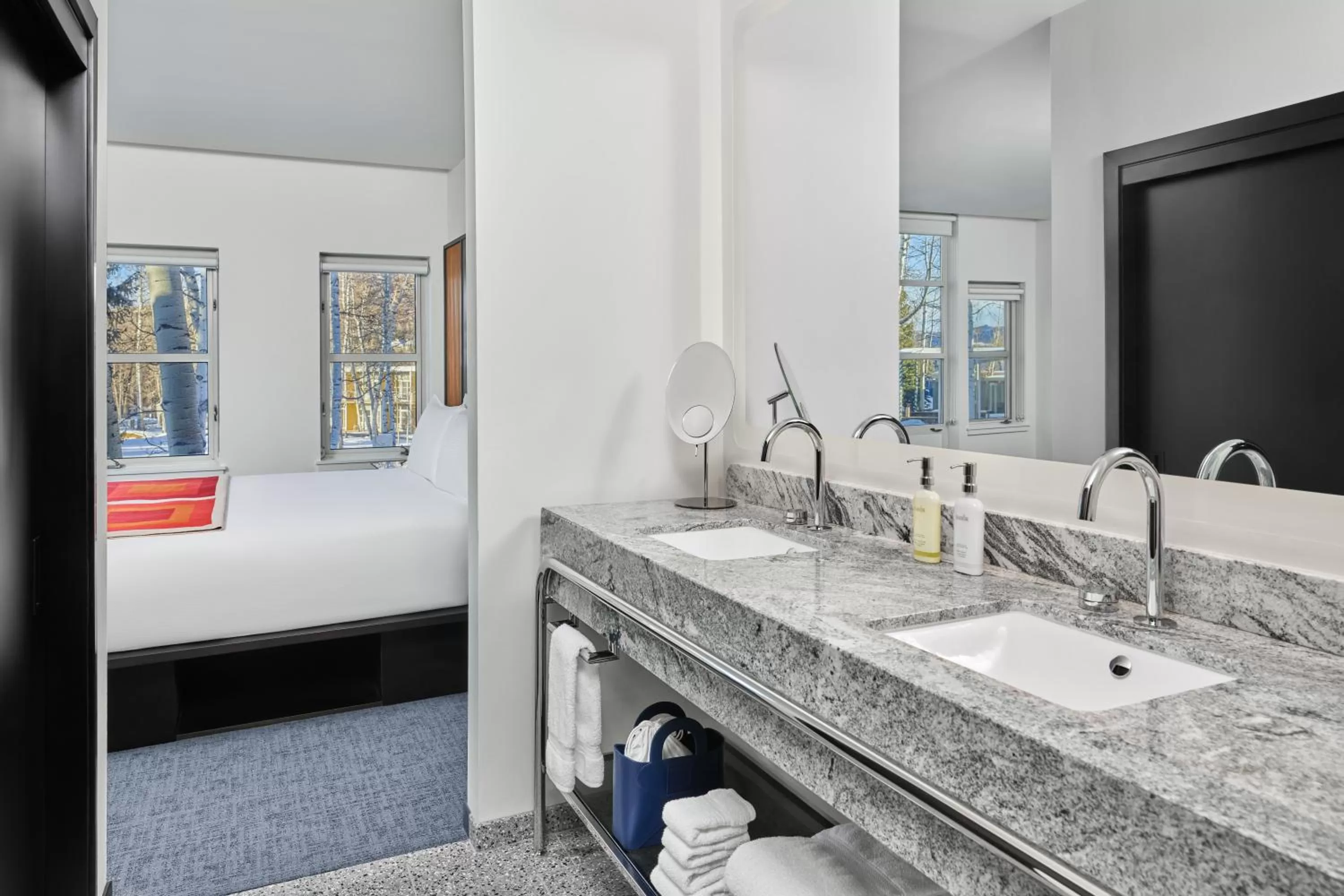 Bathroom, Bed in Aspen Meadows Resort