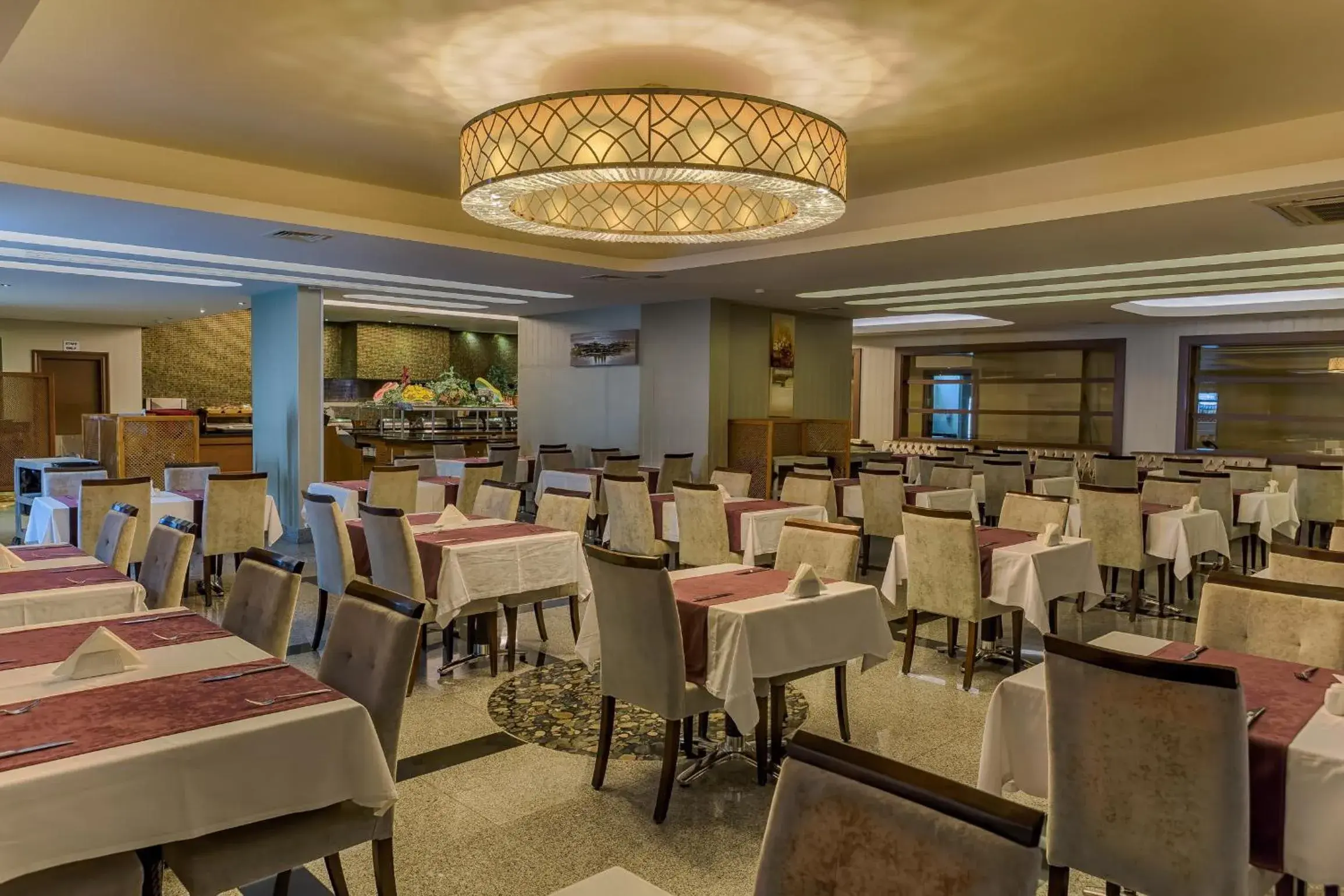 Restaurant/Places to Eat in Pasabey Hotel