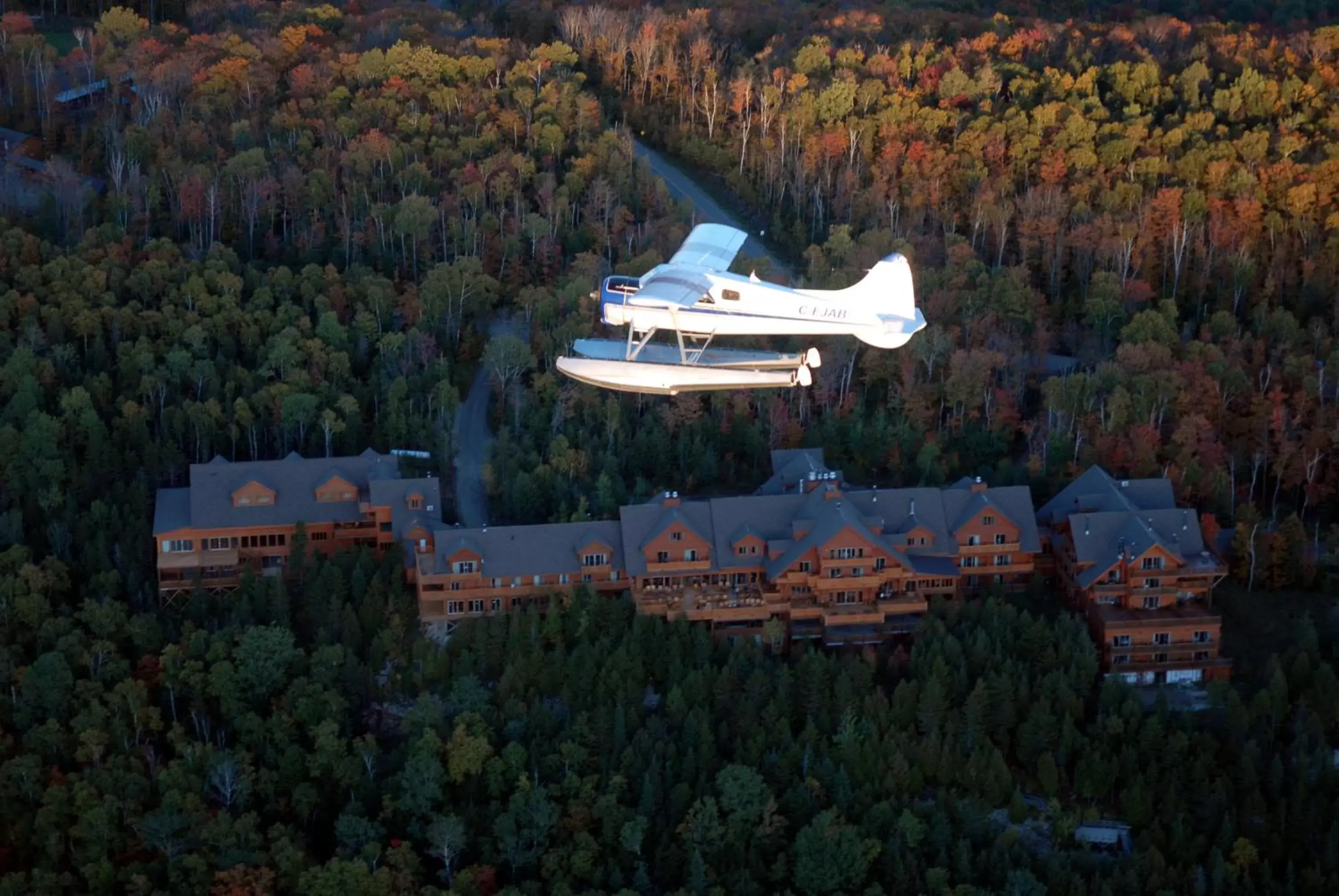 Bird's eye view, Bird's-eye View in Sacacomie Hôtel et Spa