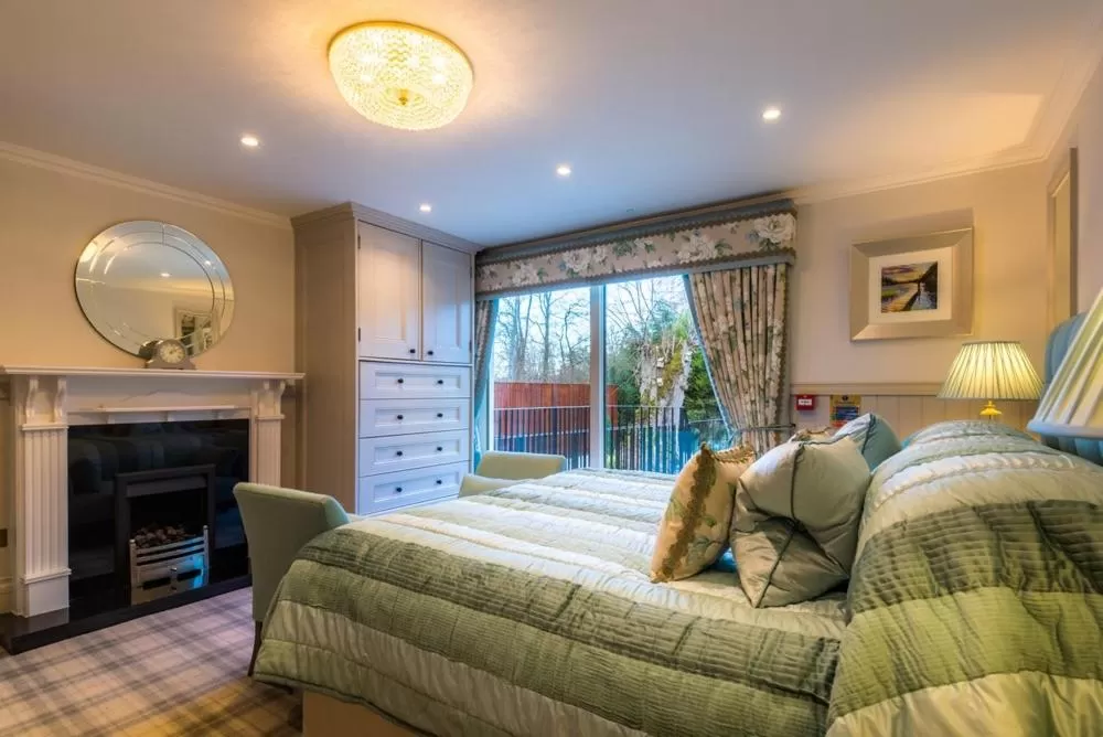 Bedroom, Bed in Crossbasket Castle, Hotel & Restaurant