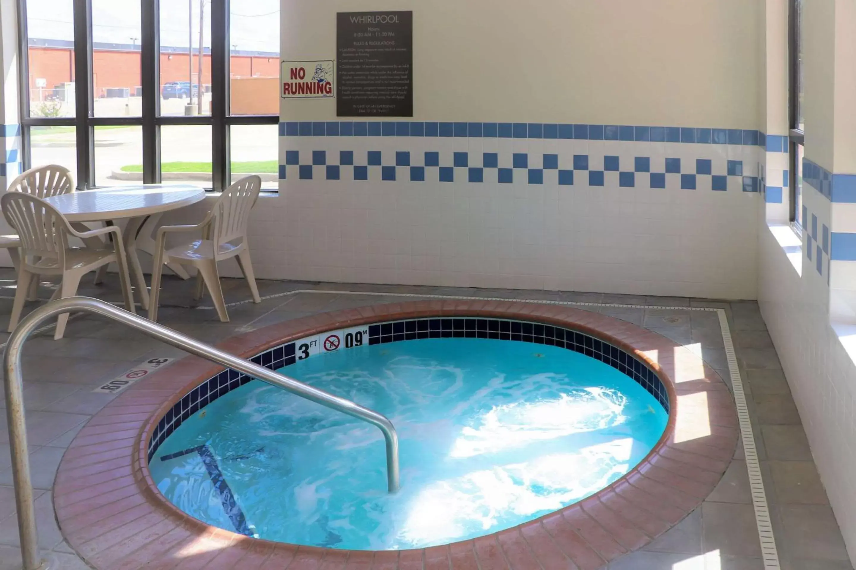 On site, Swimming Pool in Comfort Inn & Suites Sikeston I-55