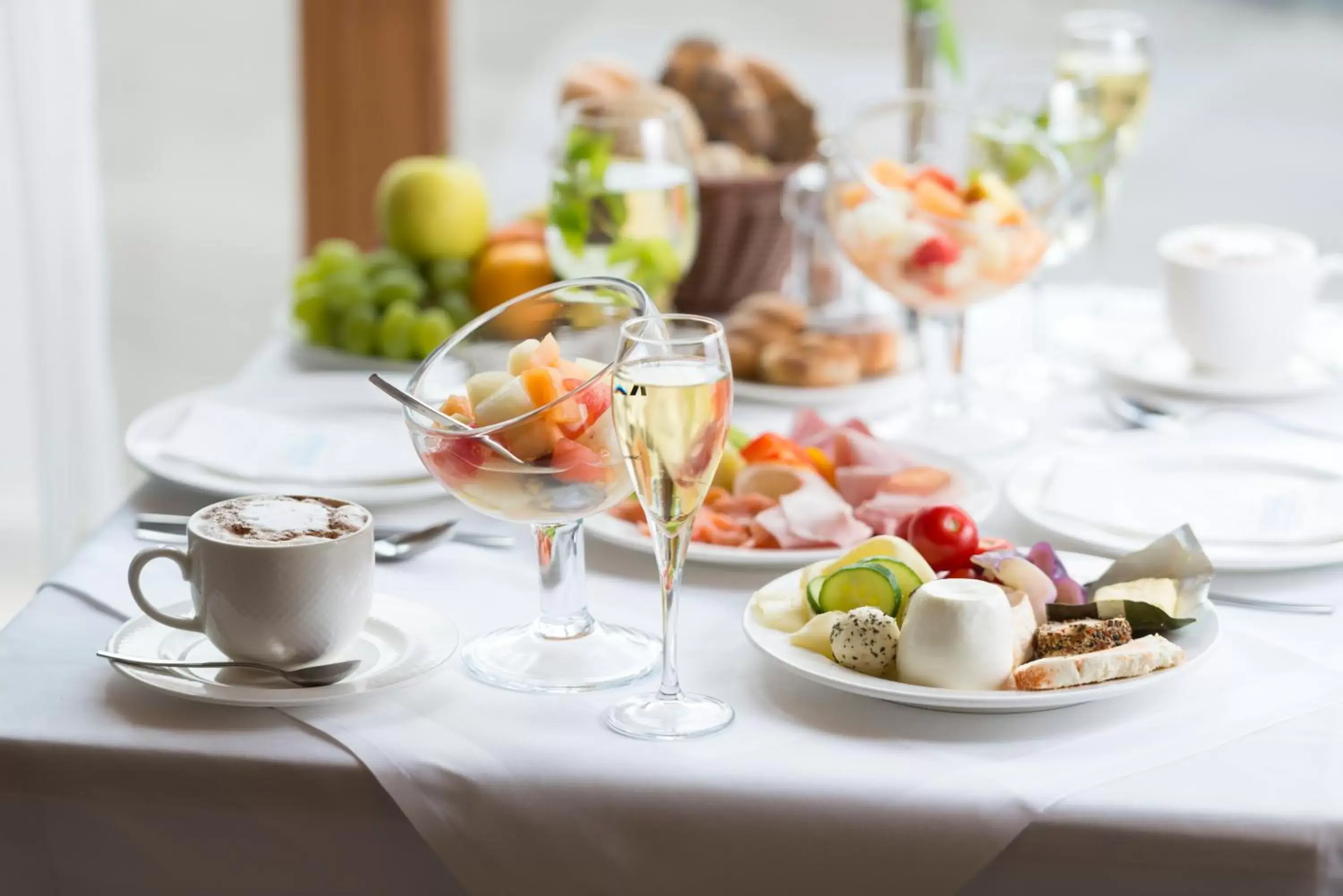 Buffet breakfast in Hotel & Spa Larimar