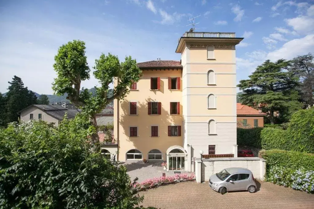 Property Building in Hotel Quarcino