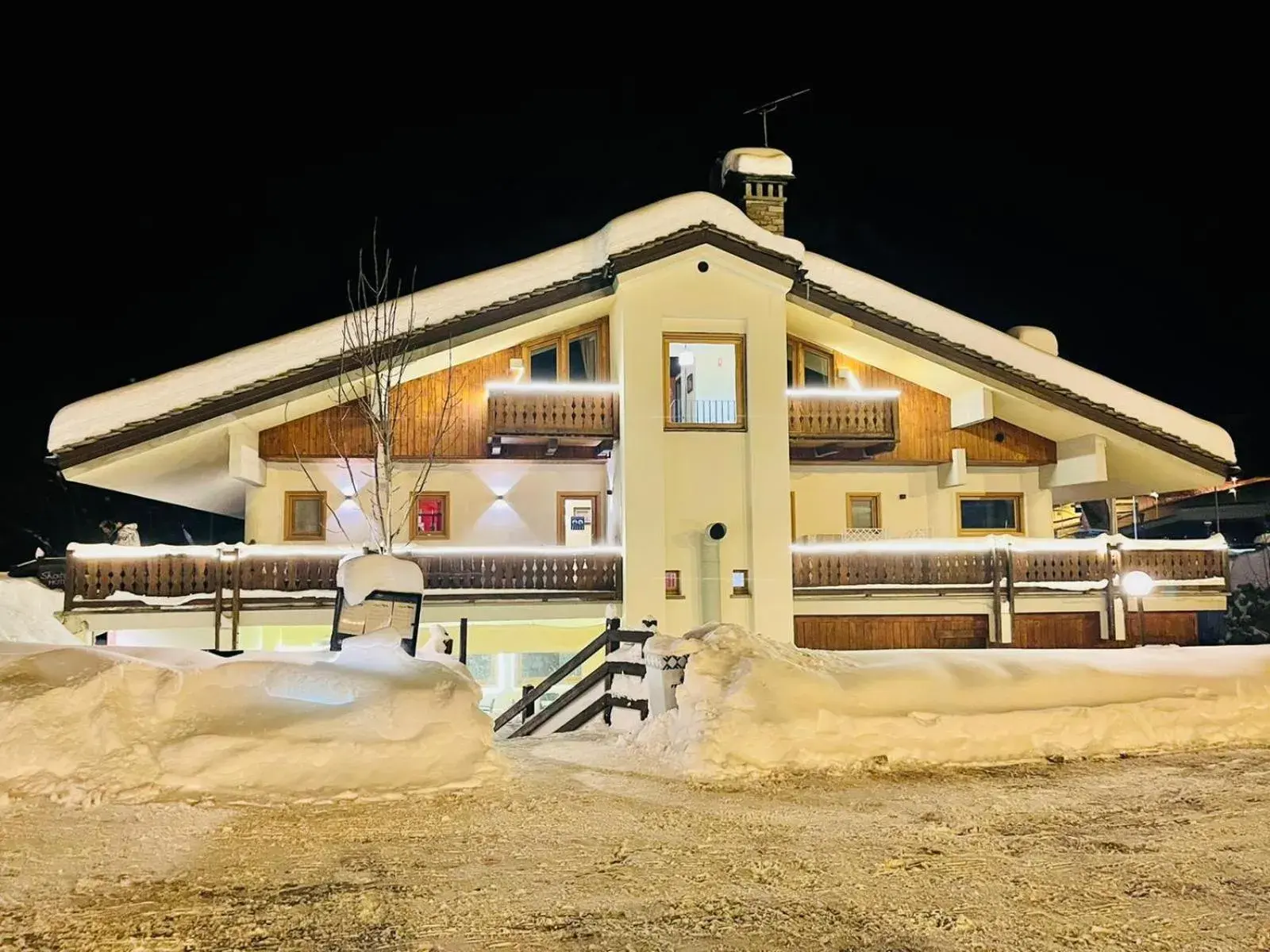 Property building, Winter in Shatush Hotel