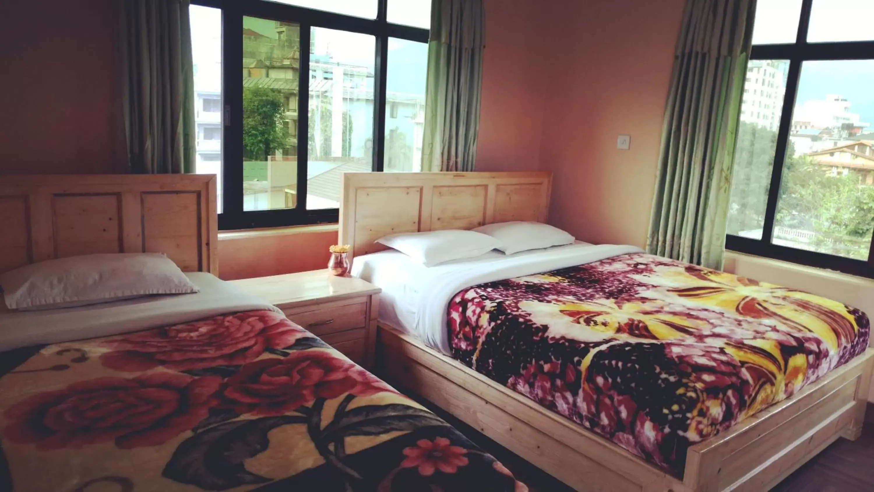 Standard Triple Room in Hotel Diplomat Standard Triple Room in Hotel Diplomat