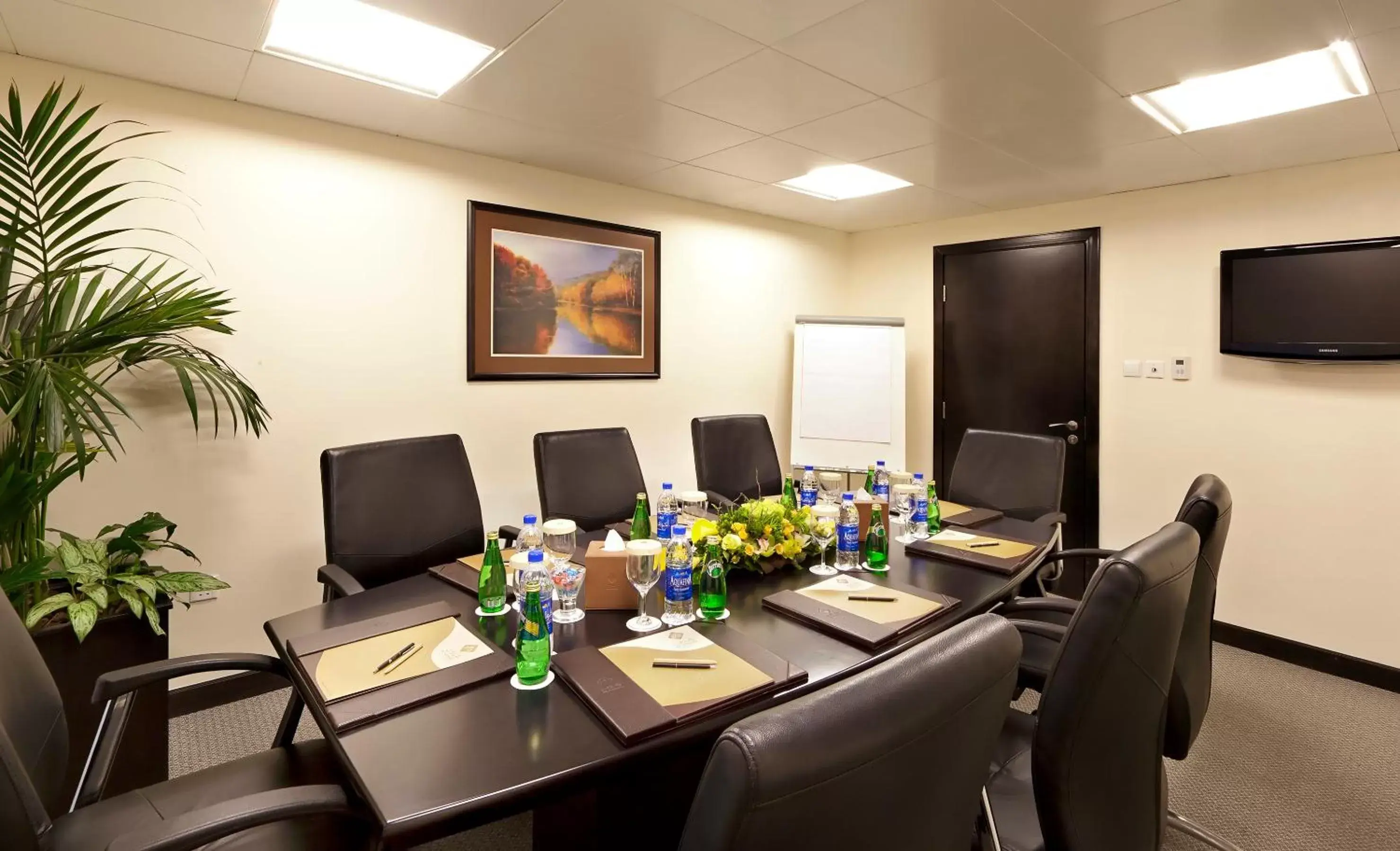 Business facilities in Al Manzel Hotel Apartments