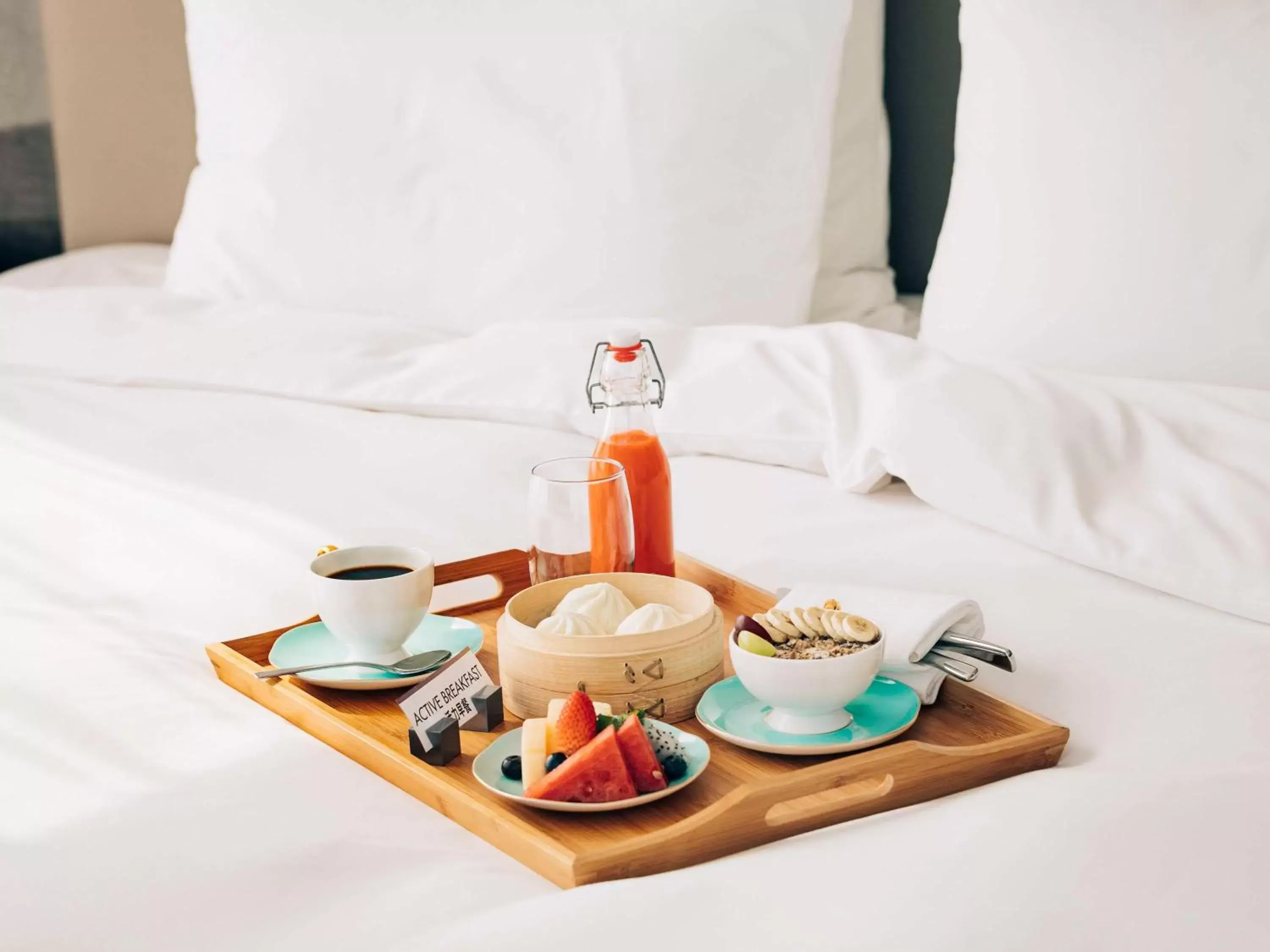 Breakfast, Bed in Pullman Singapore Orchard