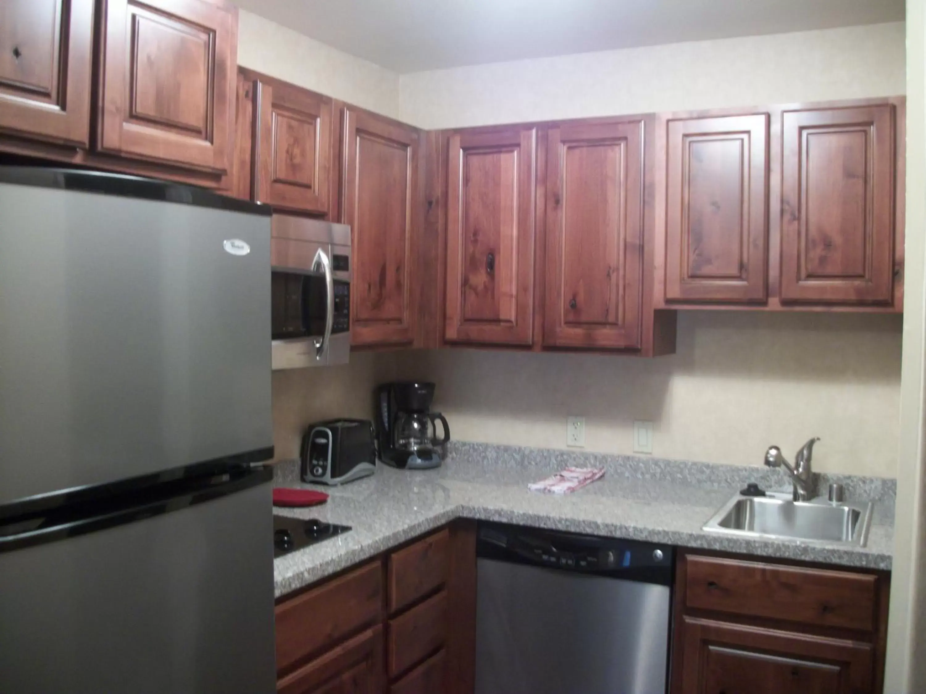 Kitchen or kitchenette, Kitchen/Kitchenette in Gold Country Inn and Casino by Red Lion Hotels