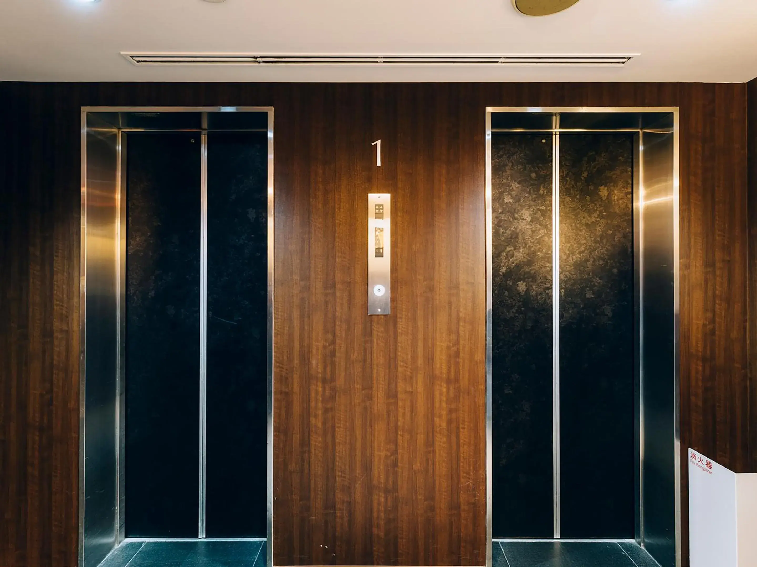 elevator in Shinagawa Tobu Hotel