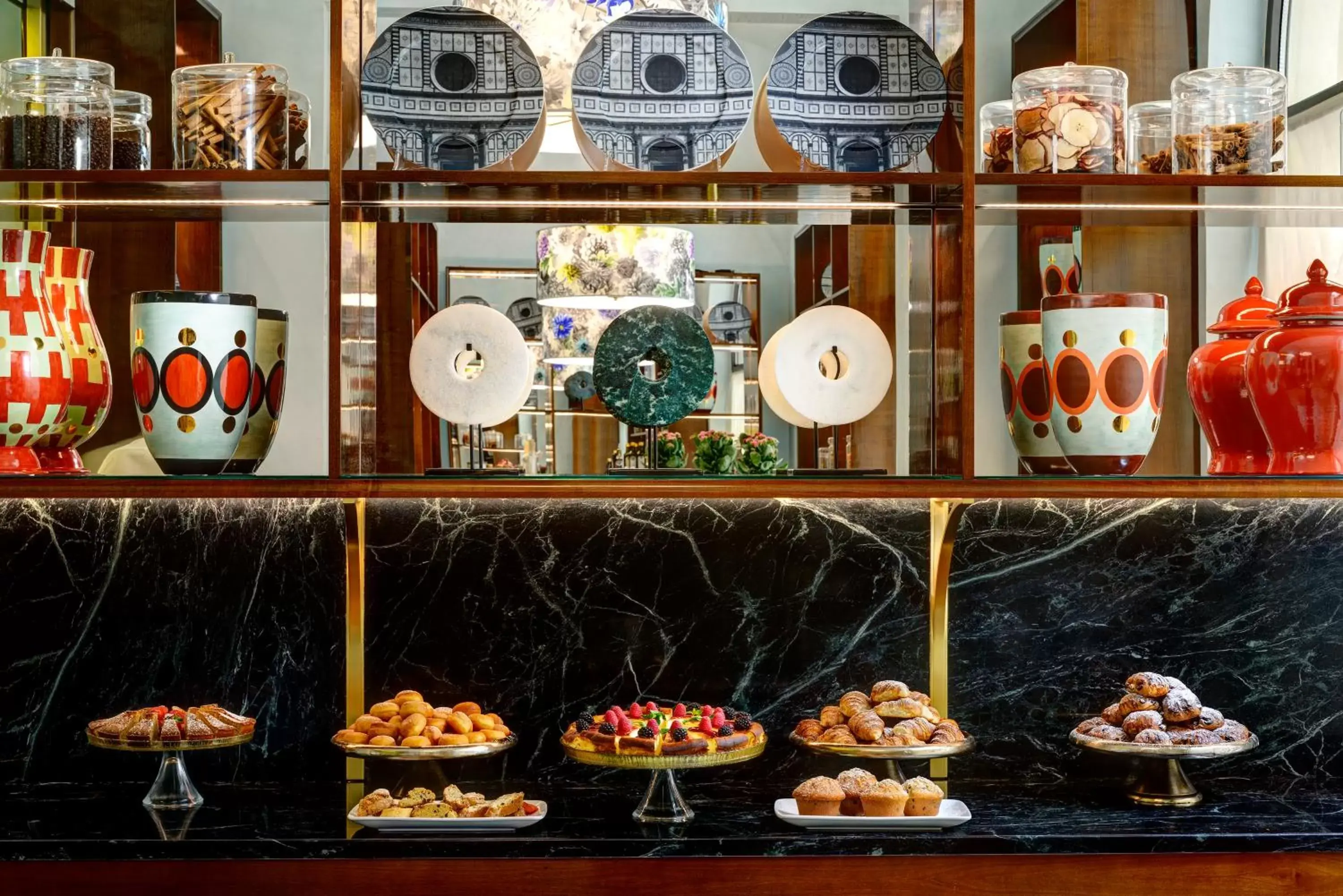 American breakfast, Coffee/Tea Facilities in Grand Hotel Minerva