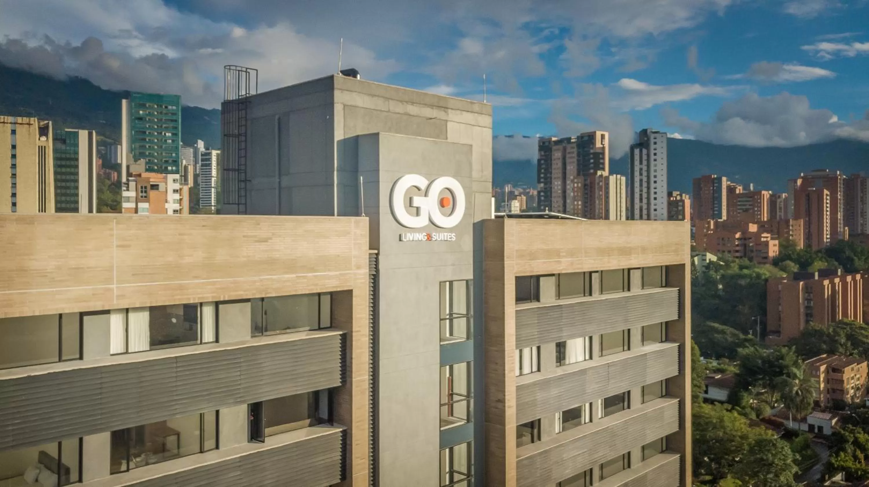 Property building in Apartamentos Go Living & Suites by HOUSY HOST