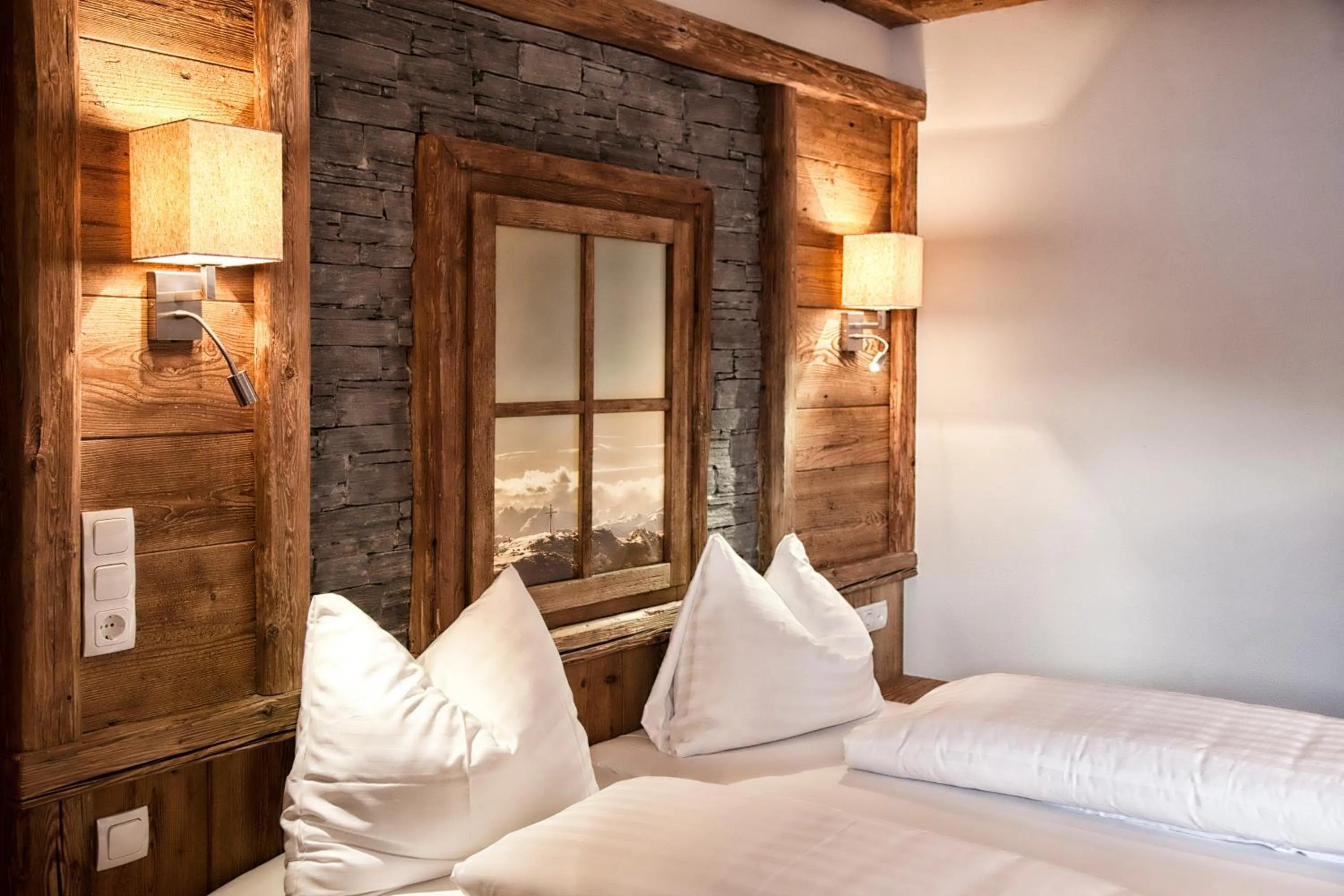 Bedroom, Bed in Hotel & Appartements Heigenhauser