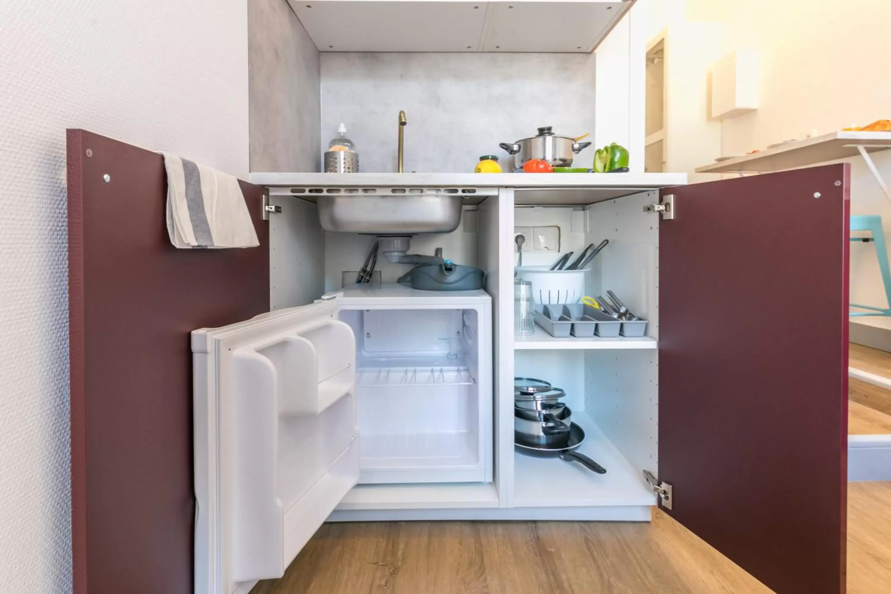 Communal kitchen, Kitchen/Kitchenette in Apartments WS Haussmann - La Fayette