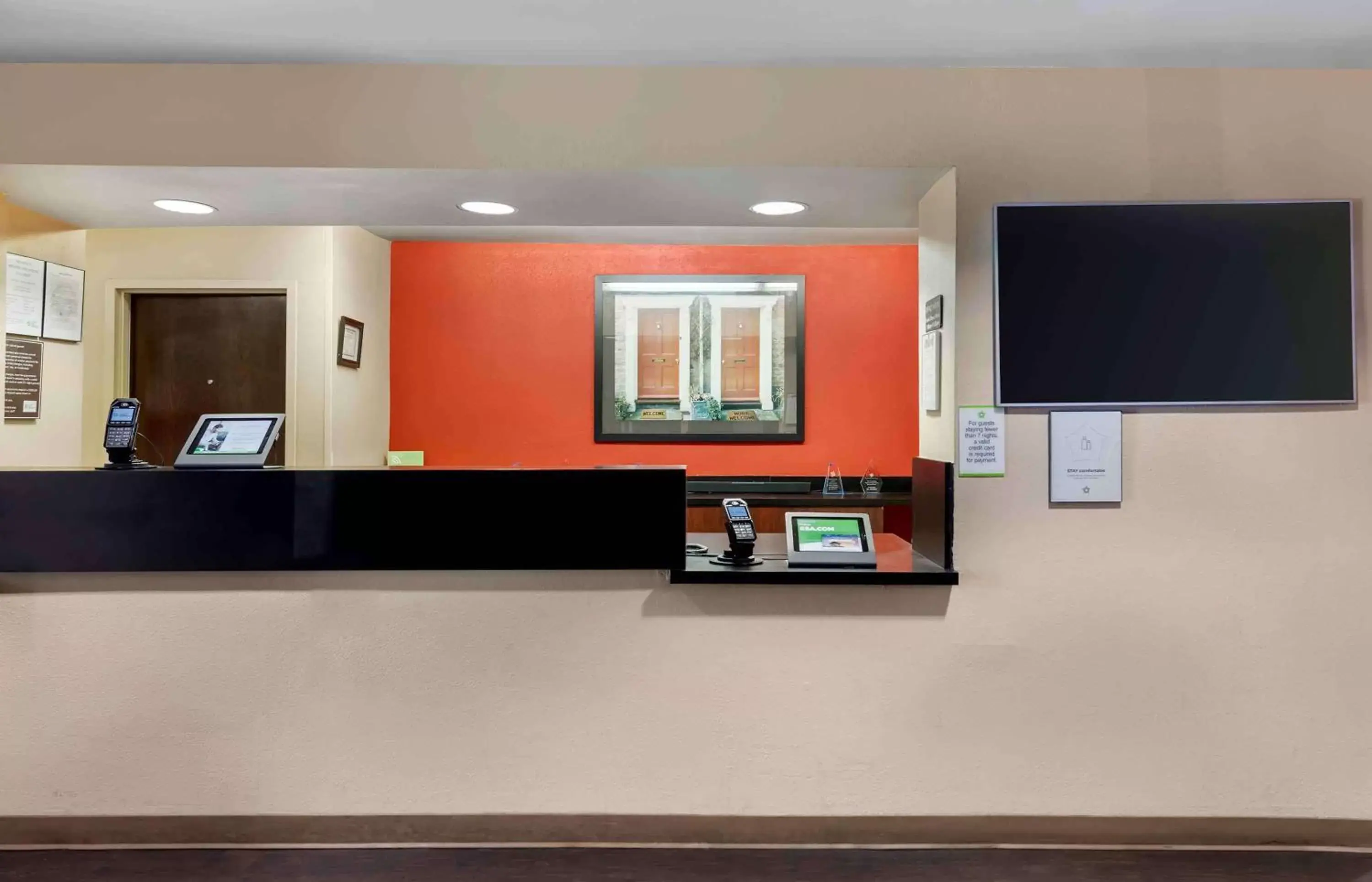 Lobby or reception in Extended Stay America Suites - Los Angeles - Long Beach Airport