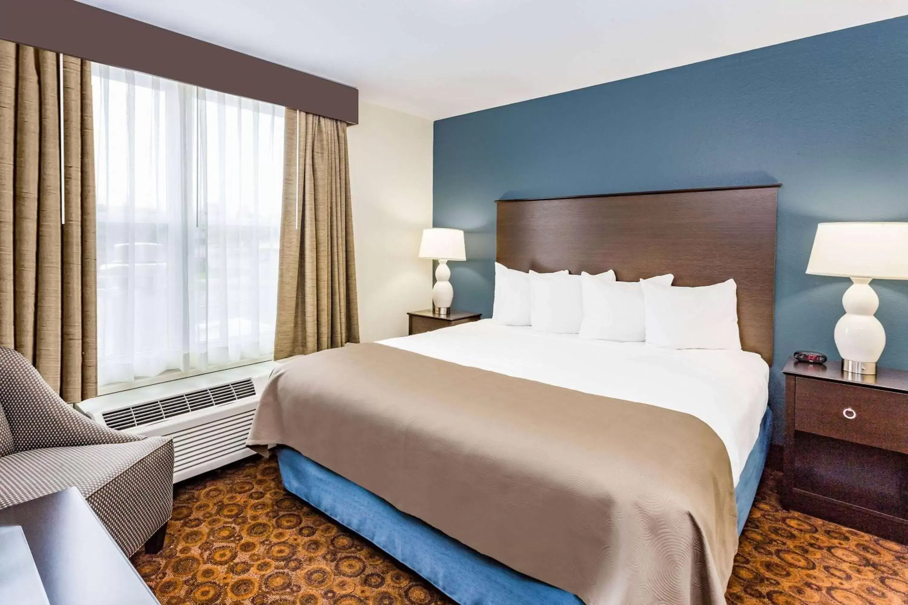 Photo of the whole room, Bed in AmericInn by Wyndham Burnsville