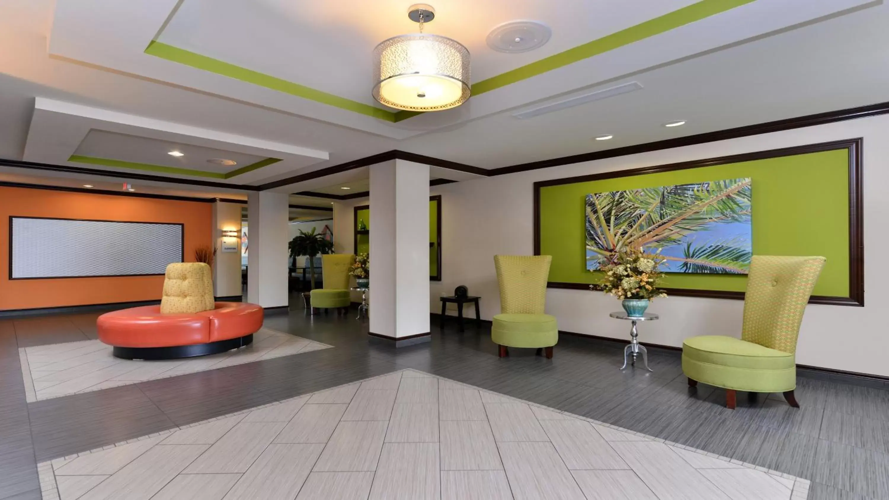 Lobby or reception, Lobby/Reception in Holiday Inn Express Hotel & Suites Fort Walton Beach Hurlburt Area, an IHG Hotel